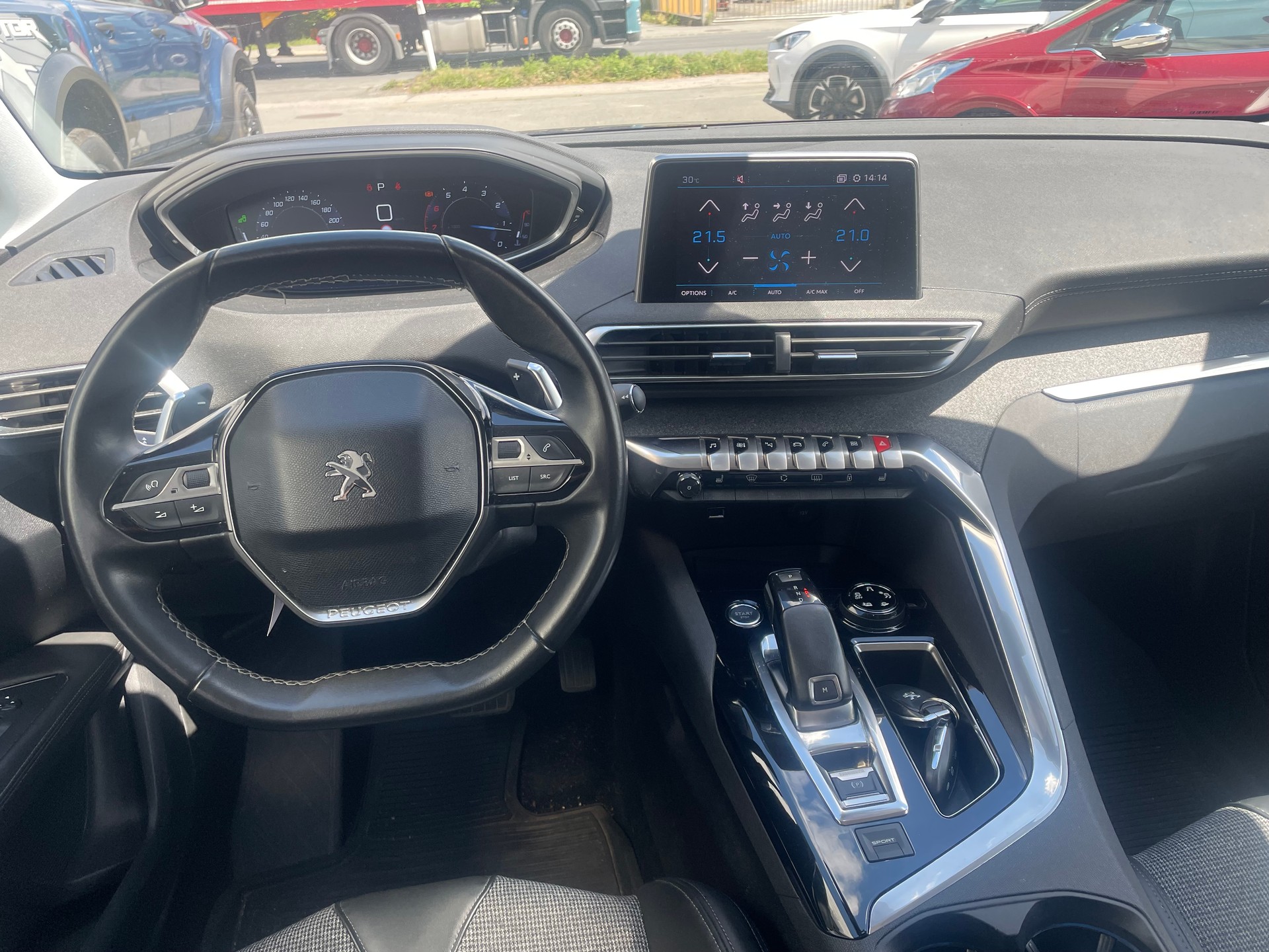 PEUGEOT 3008 1.6 THP Allure EAT-image-4