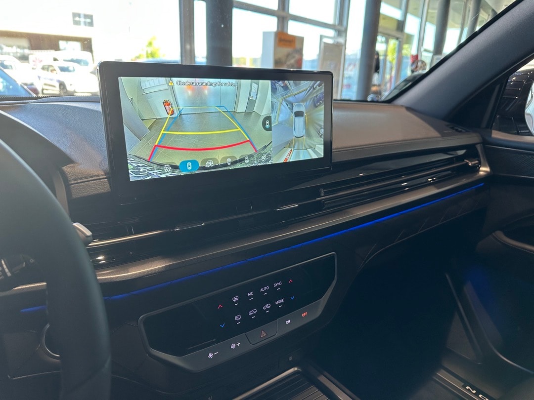 KGM-SsangYong Rexton 2.2 CRDi 7 Pl. Blackline 4WD AT-image-17