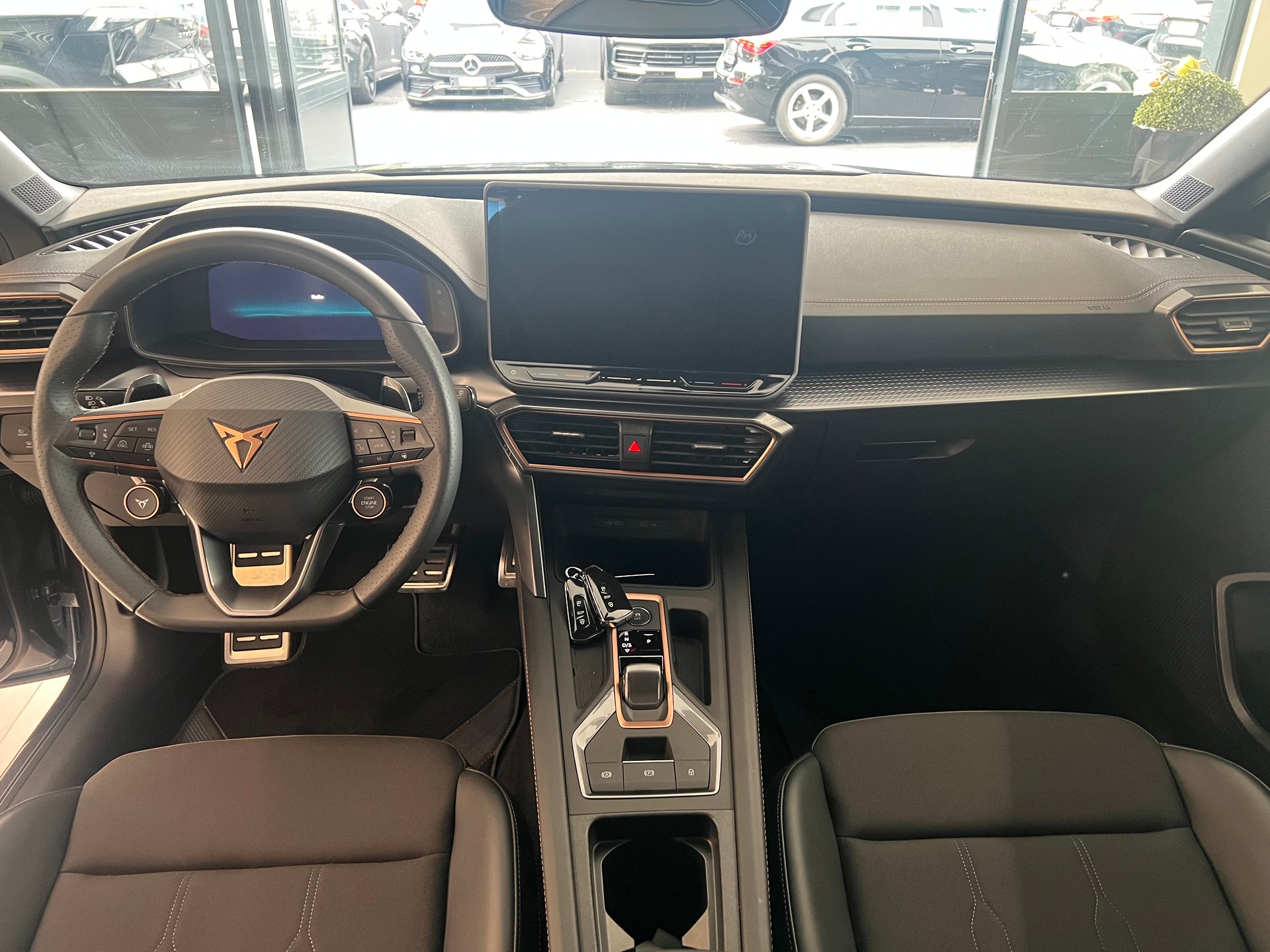 CUPRA LEON ST 1.5 eTSI DSG-image-16
