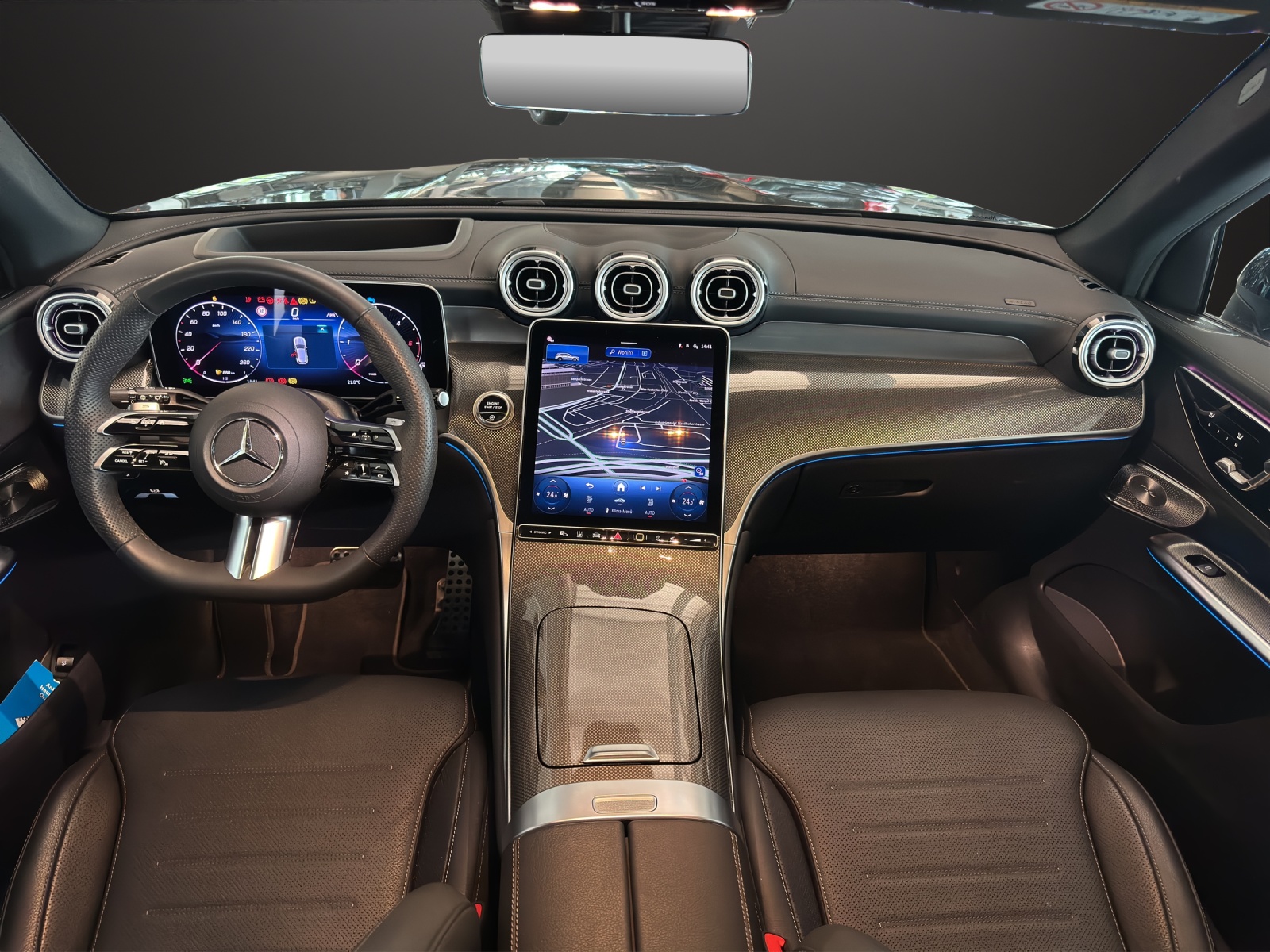 MERCEDES-BENZ GLC 300 d 4M AMG Line-image-9