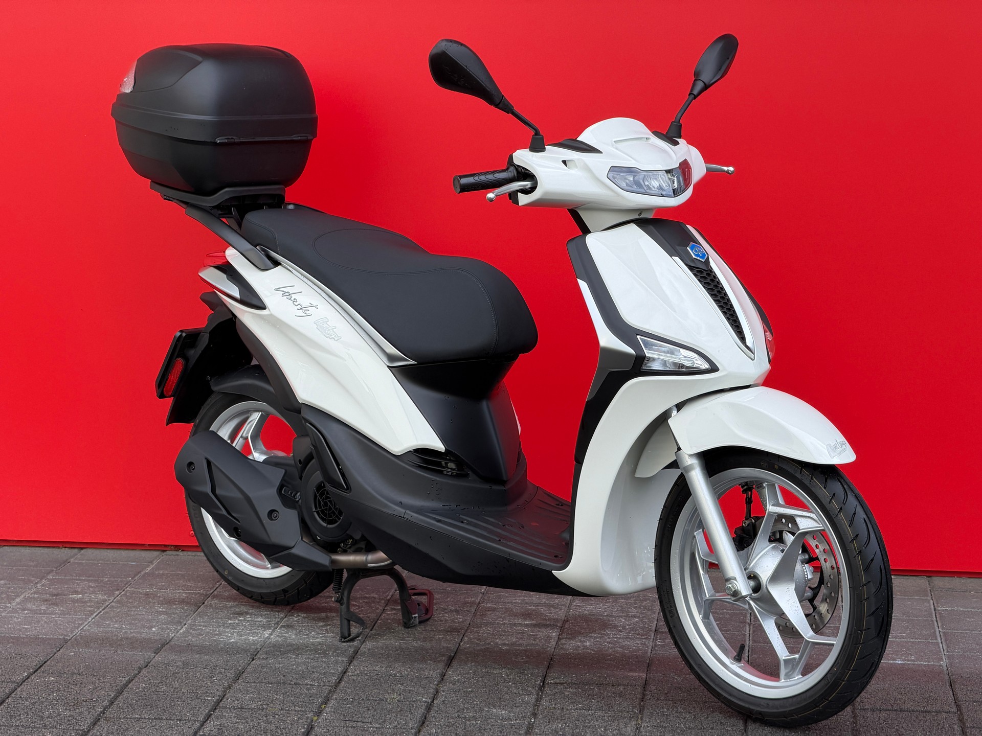 PIAGGIO Liberty 125 E5+-image-11