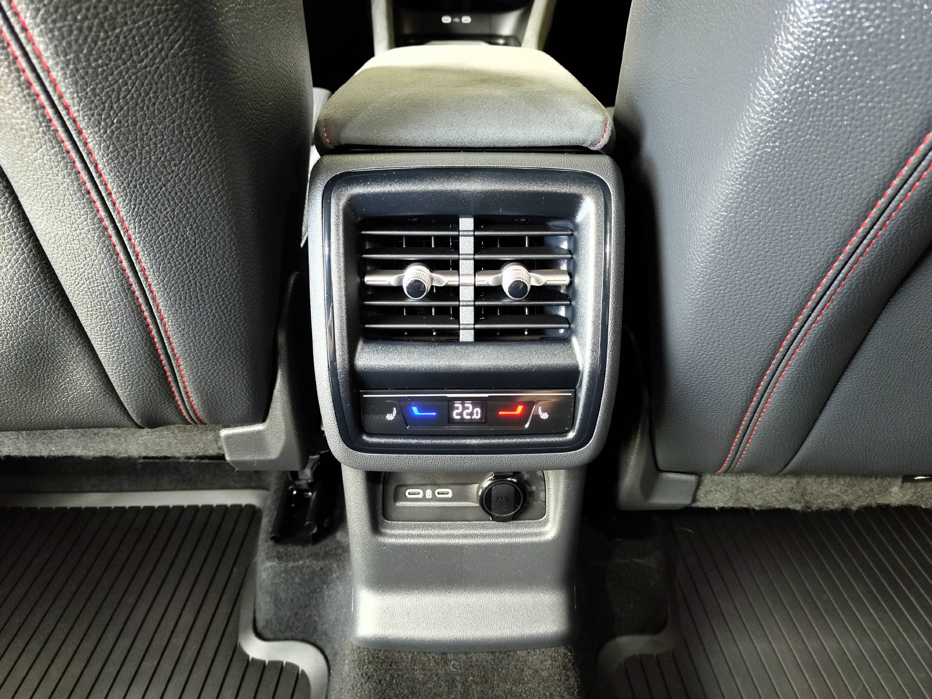 SKODA Kodiaq 2.0 TSI RS 4x4 DSG-image-13