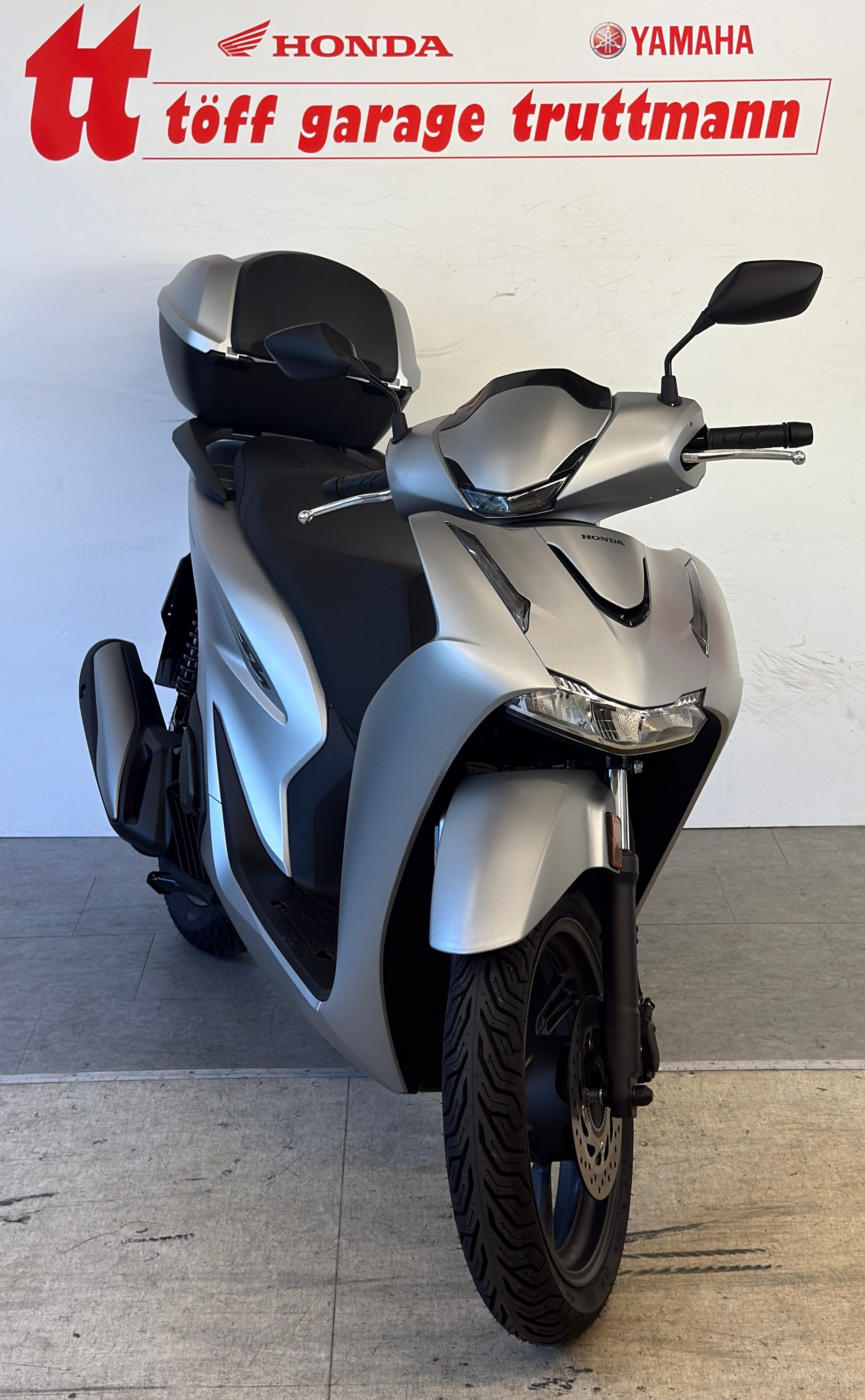 HONDA SH125i Smart Top Box-showroom-element-2