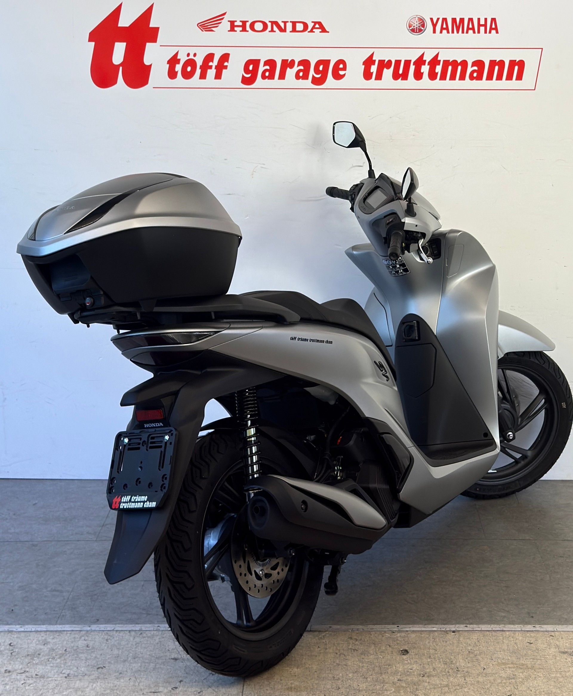 HONDA SH125i Smart Top Box-showroom-element-3