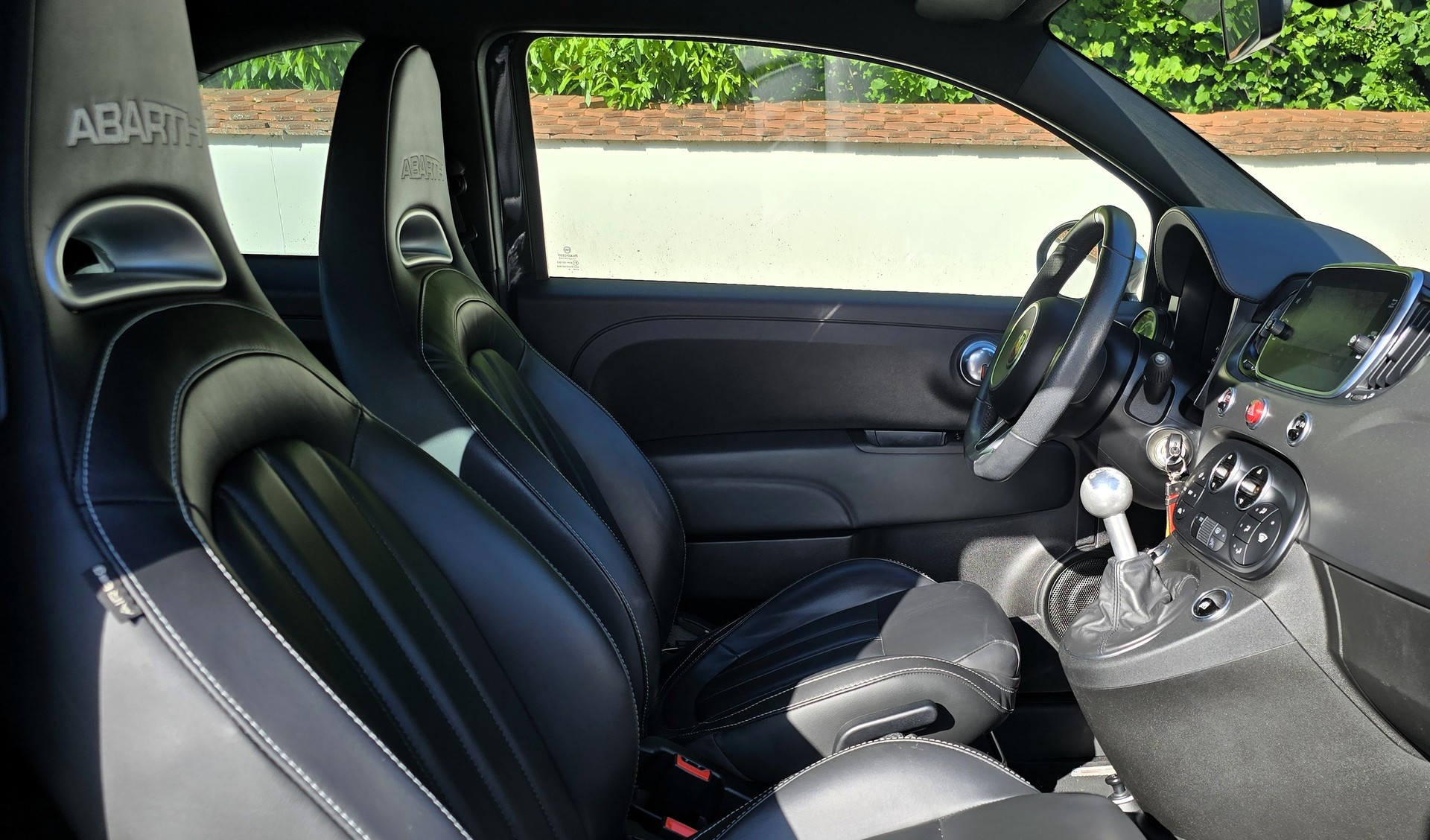 FIAT 595 1.4 16V Turbo Abarth Turismo-image-12