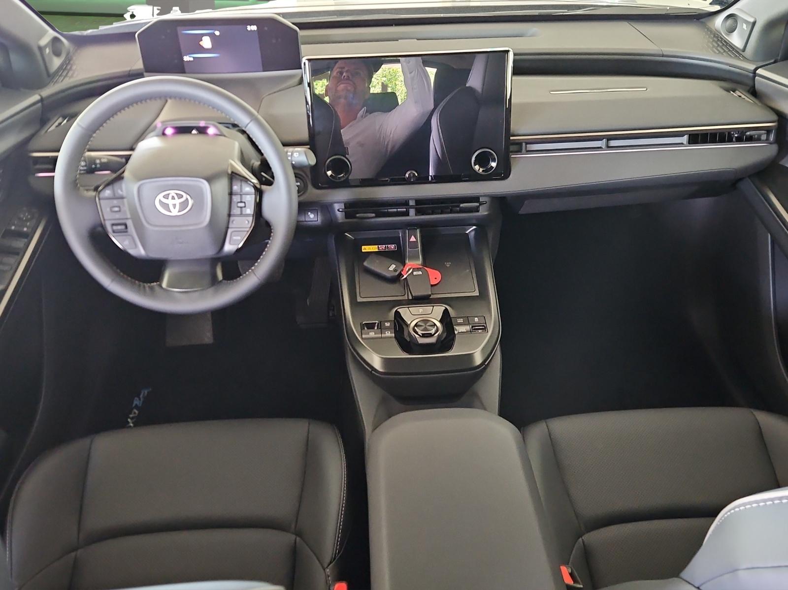 TOYOTA bZ4X Touring Premium AWD-image-7