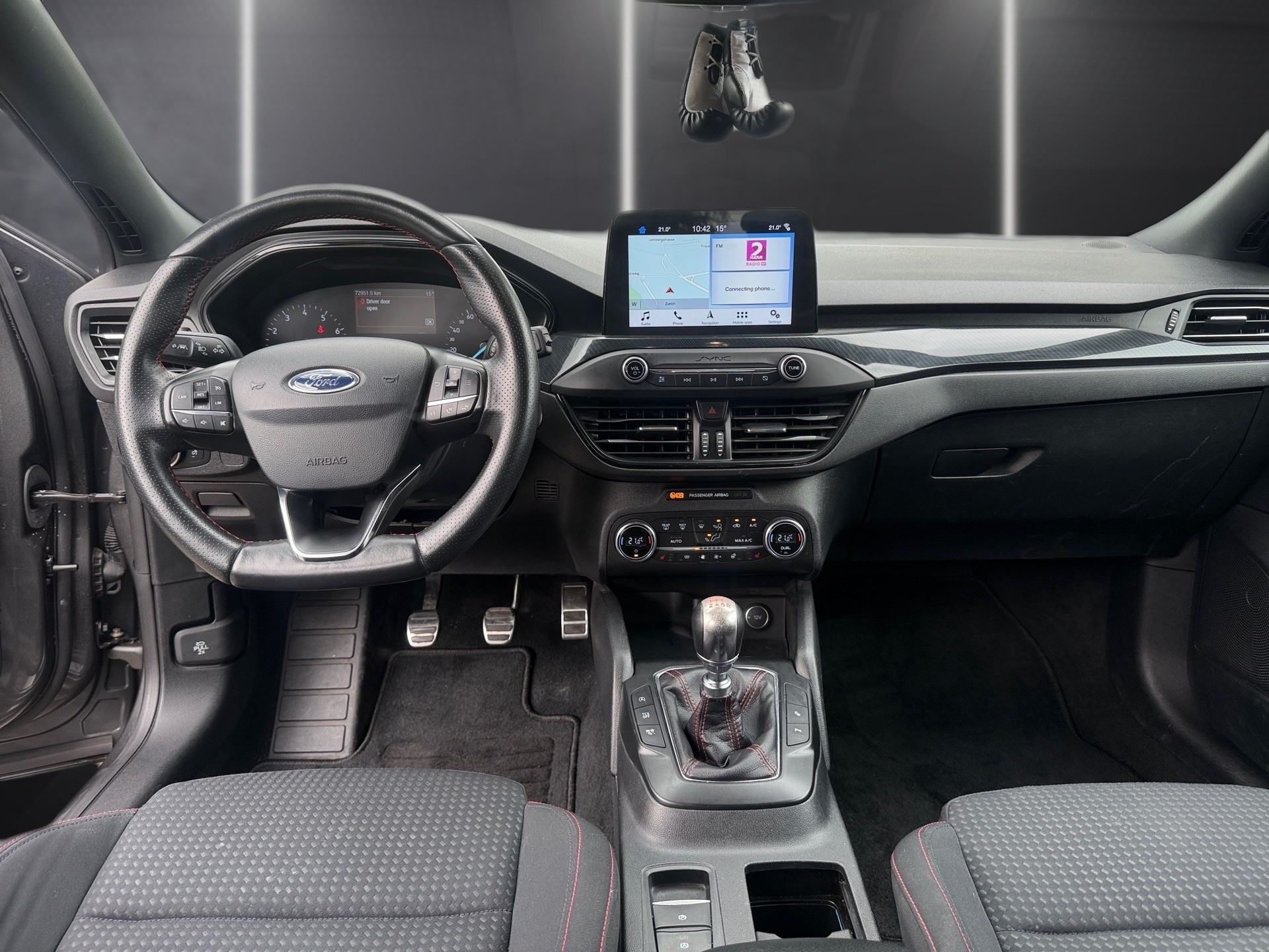 FORD Focus 1.0 Ecob 125 ST-Line-image-6