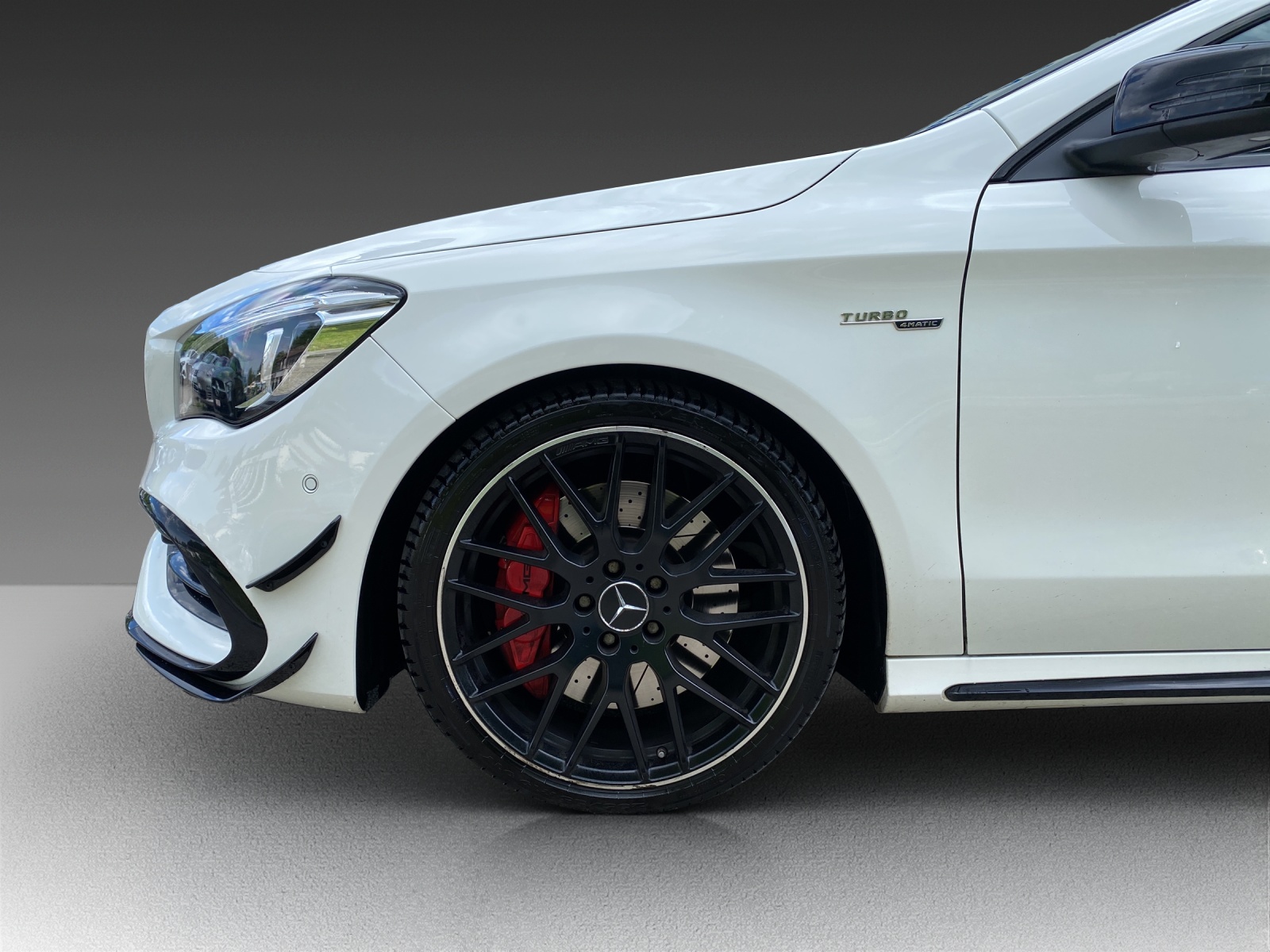 MERCEDES-BENZ CLA 45 AMG 4Matic AMG Aerodynamik + Performance Abgasanlage-image-18