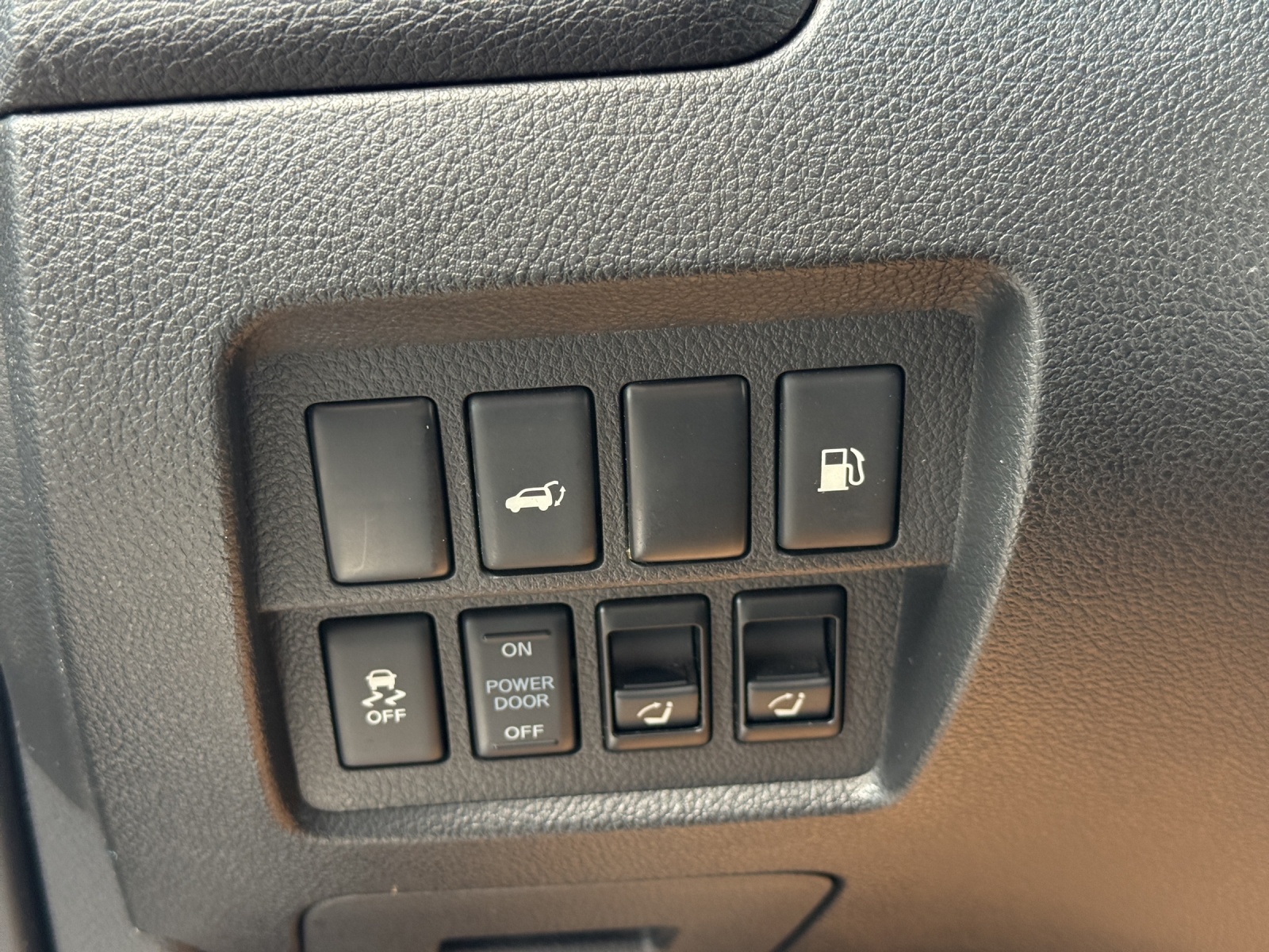 NISSAN Murano 2.5 dCi Automatic-image-23