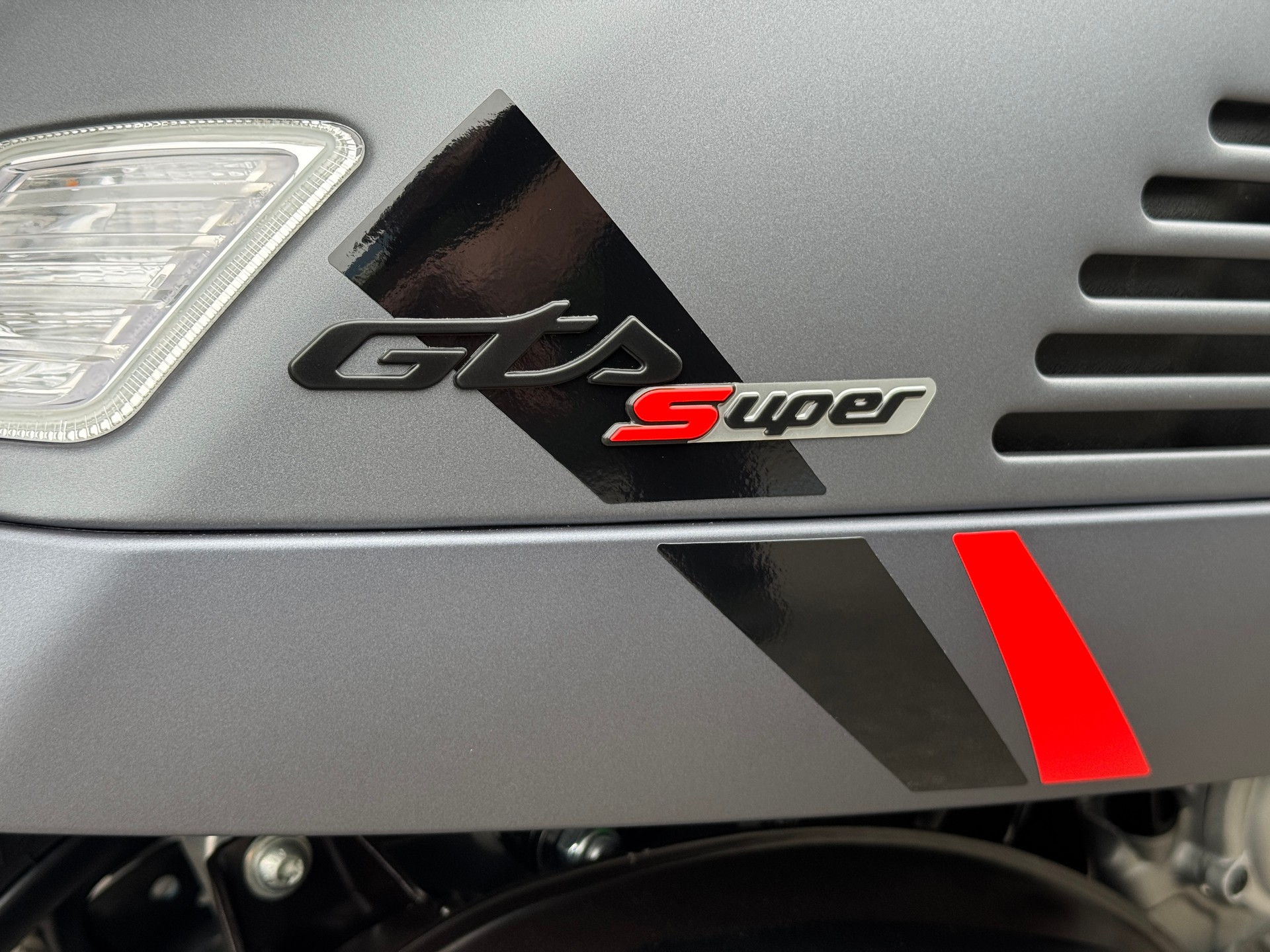 PIAGGIO Vespa GTS 310 Super Sport RST E5+-image-13