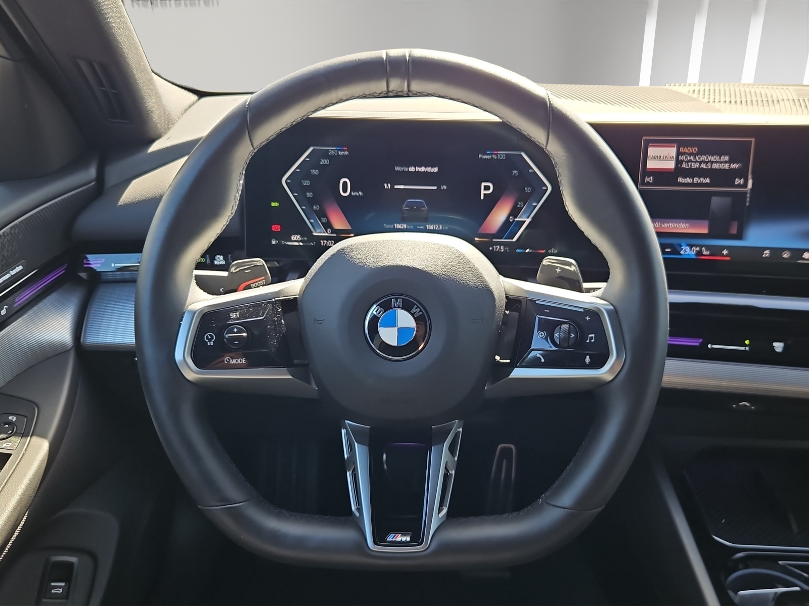 BMW 520d xDrive 48V Touring M Sport Steptronic-image-7