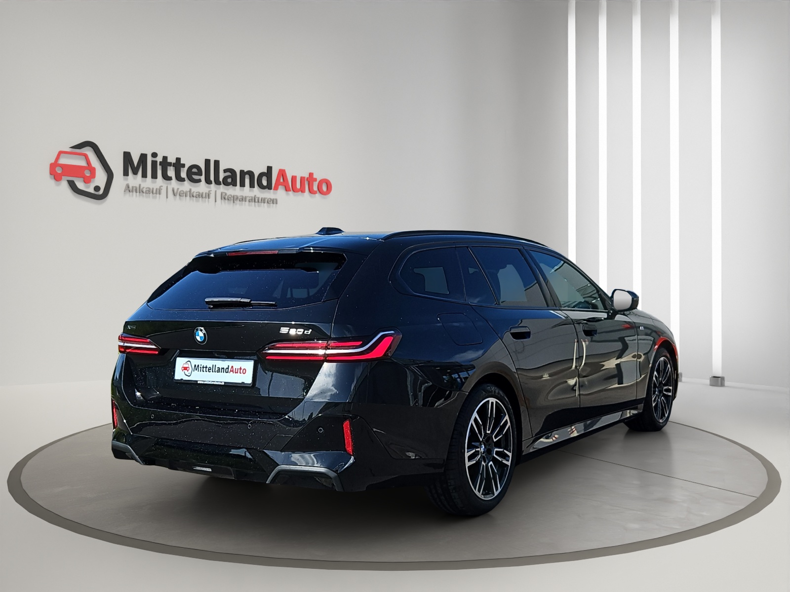 BMW 520d xDrive 48V Touring M Sport Steptronic-image-11