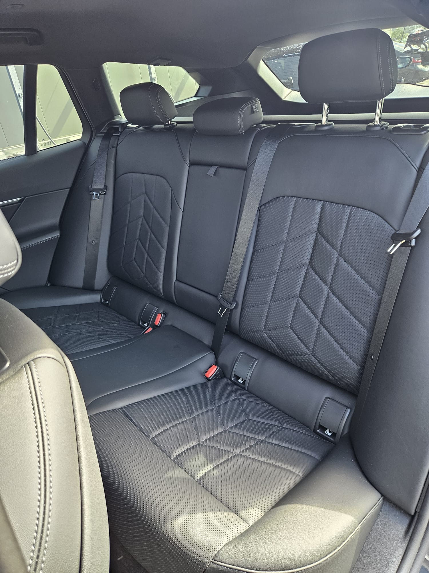 BMW 520d xDrive 48V Touring M Sport Steptronic-image-9