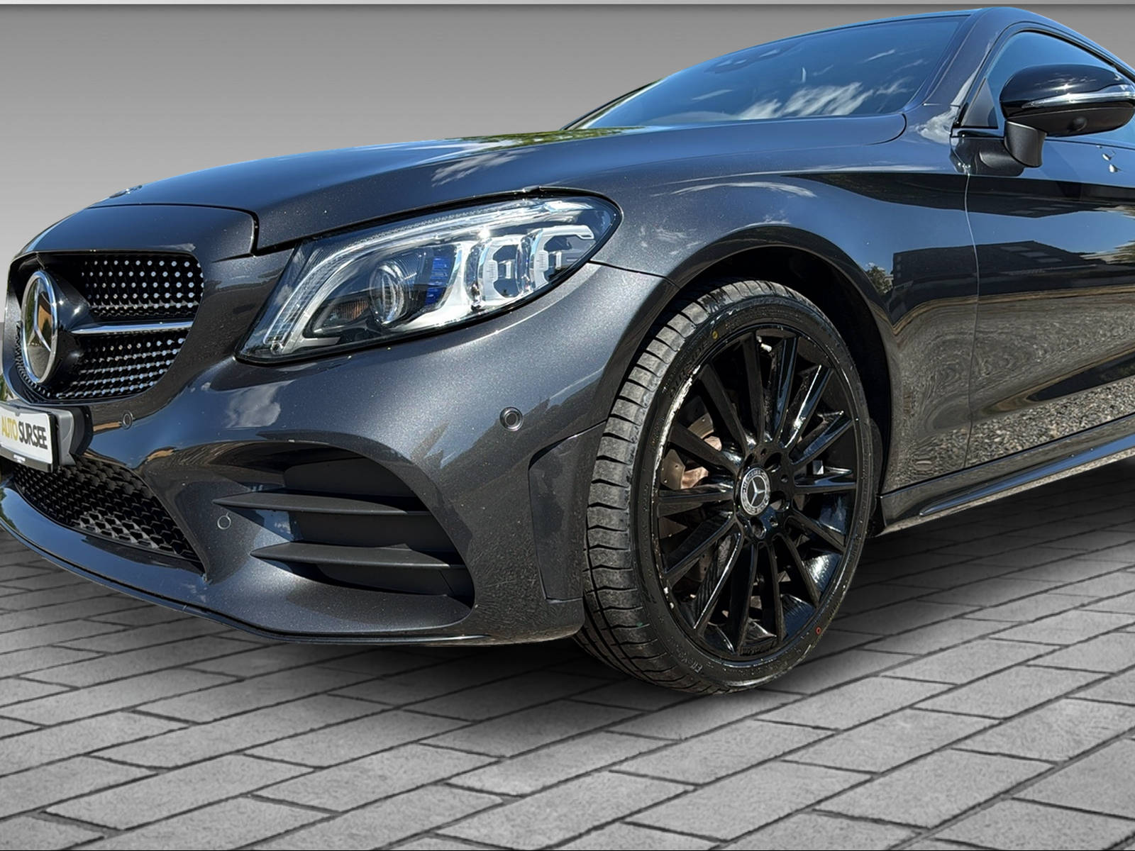 MERCEDES-BENZ C 200 AMG-Line 4matic Coupé-showroom-element-1