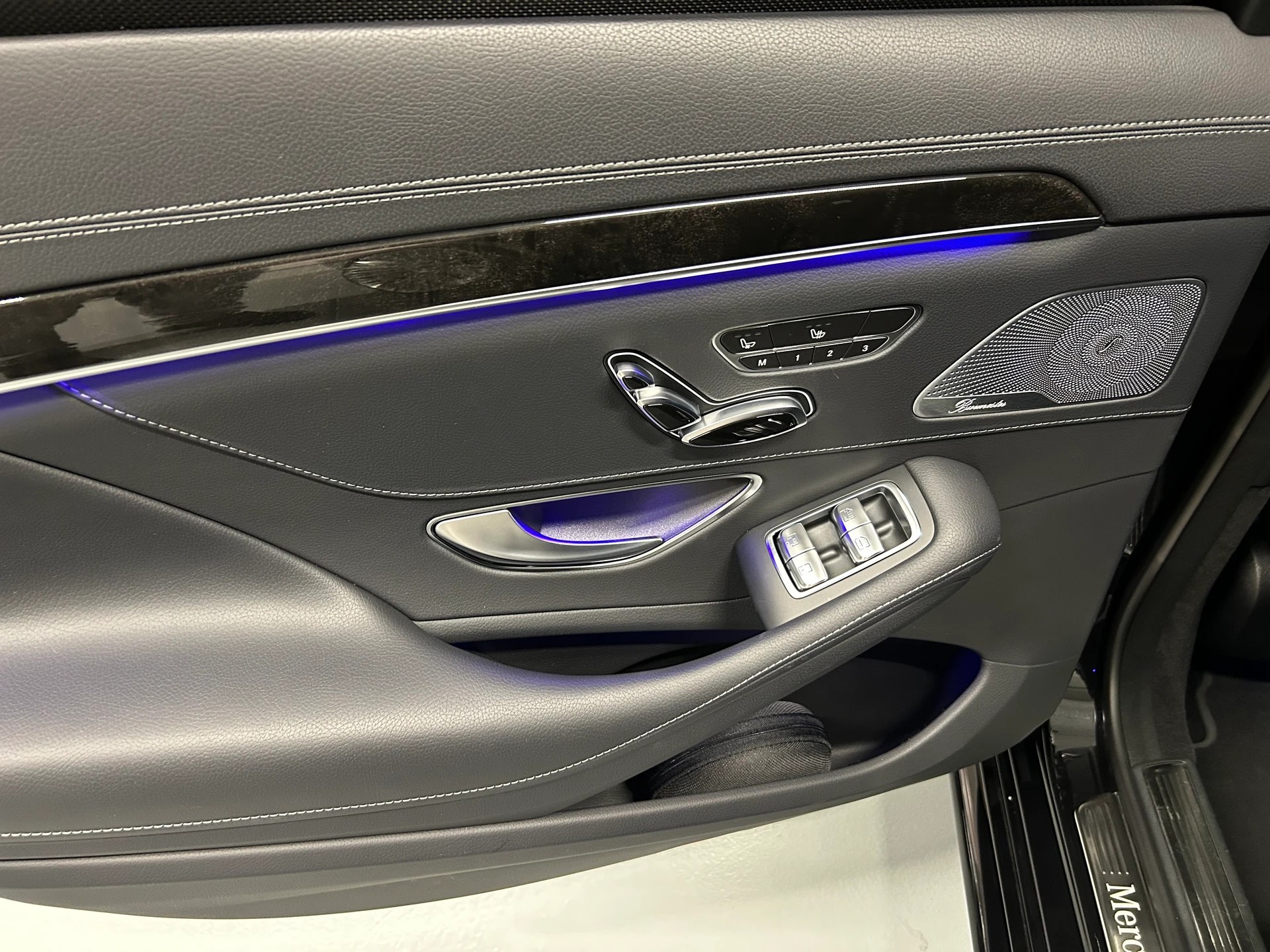 MERCEDES-BENZ S 400 d L 4Matic AMG Line 9G-Tronic-image-18