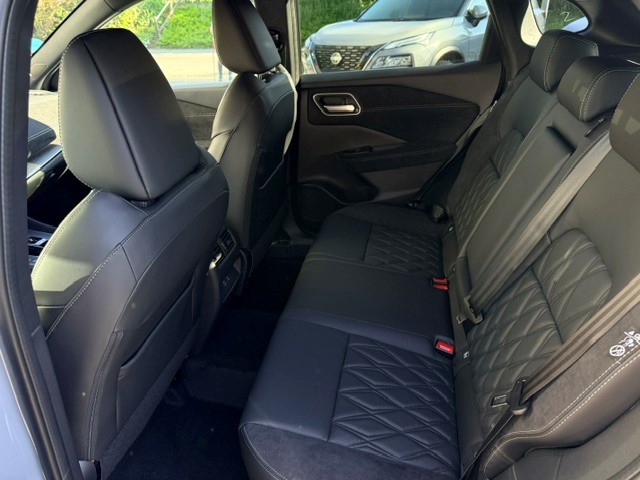 NISSAN Qashqai 1.5 VC-T Tekna+-image-9