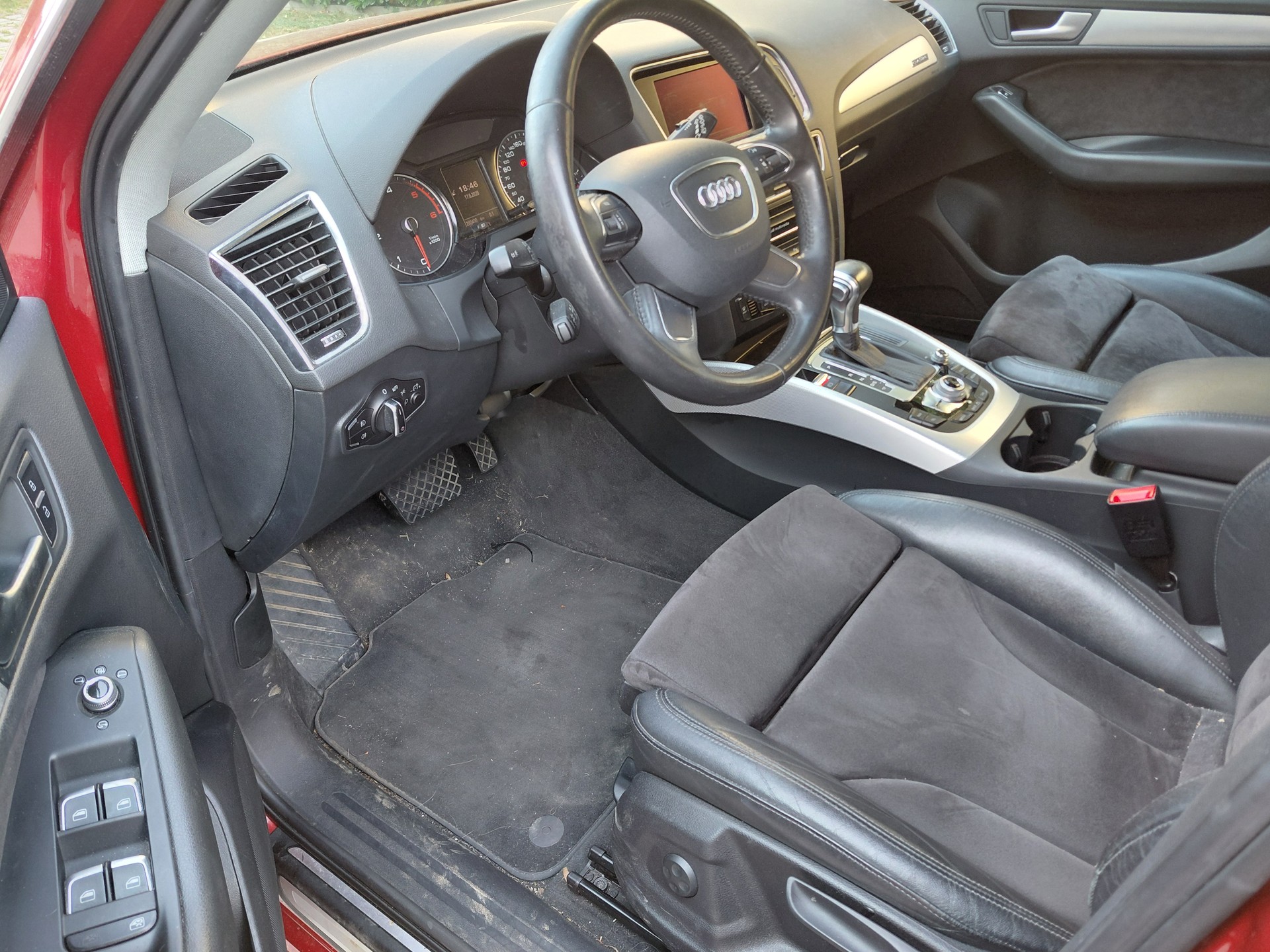 AUDI Q5 3.0 TDI quattro S-tronic-image-8