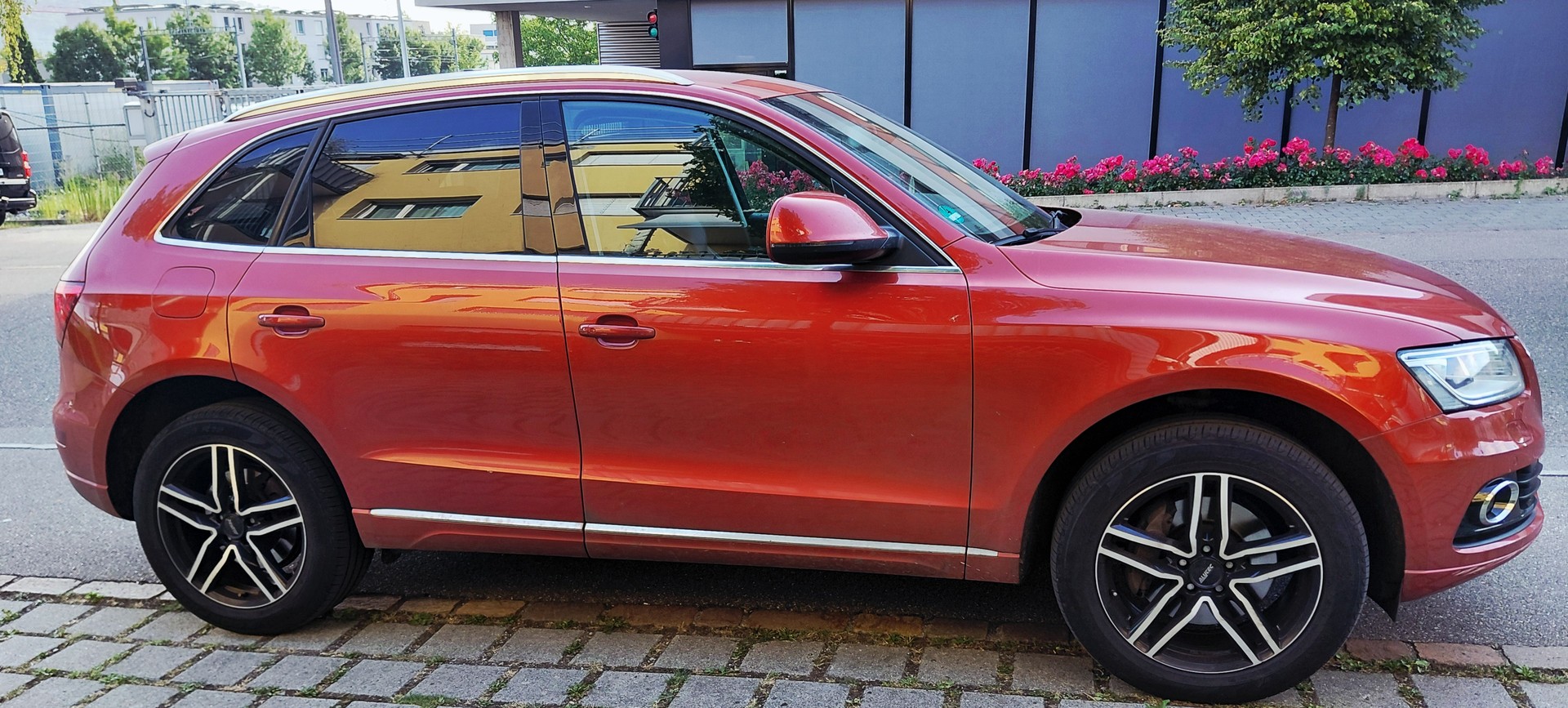 AUDI Q5 3.0 TDI quattro S-tronic-image-7