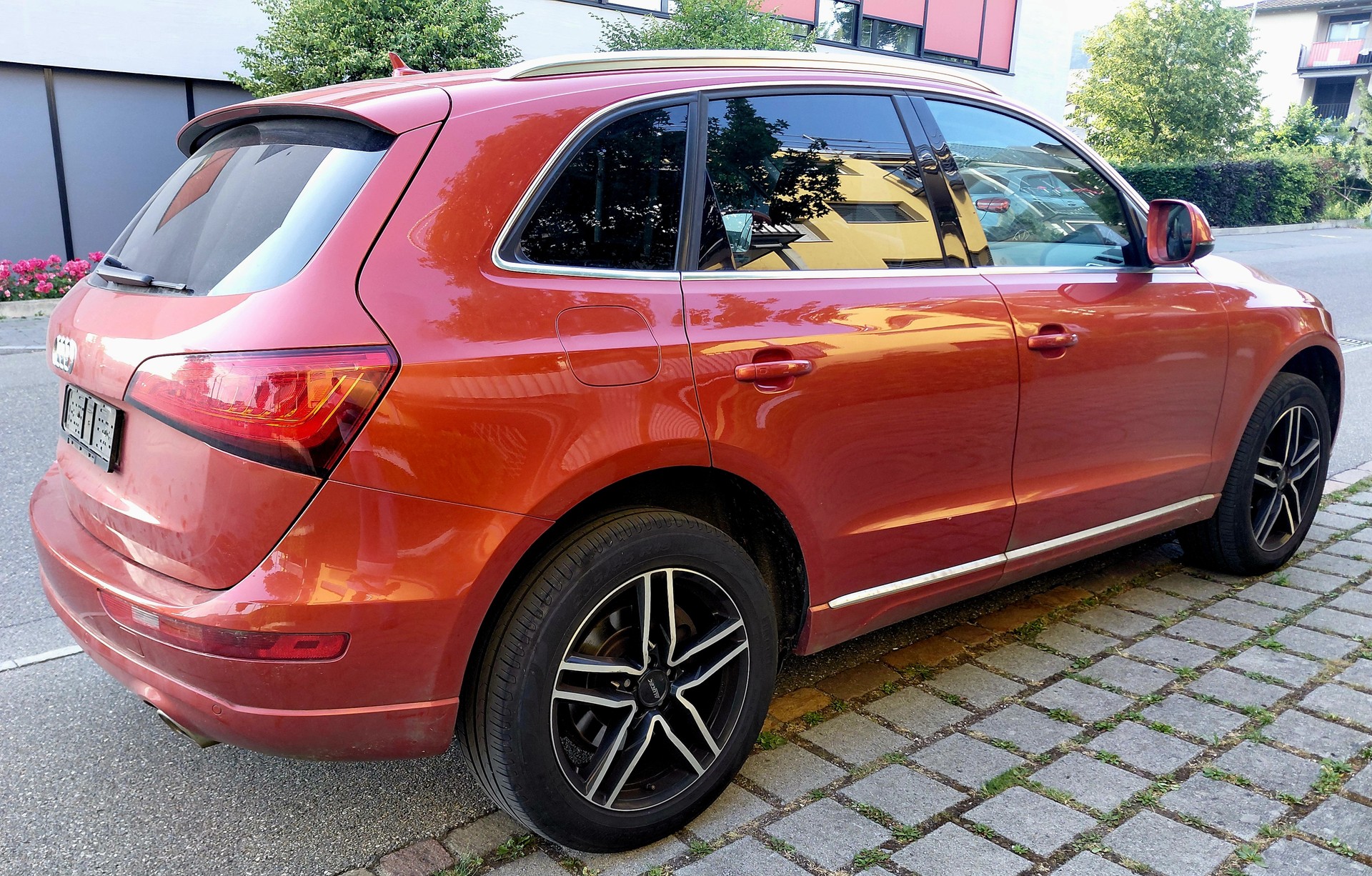 AUDI Q5 3.0 TDI quattro S-tronic-image-4