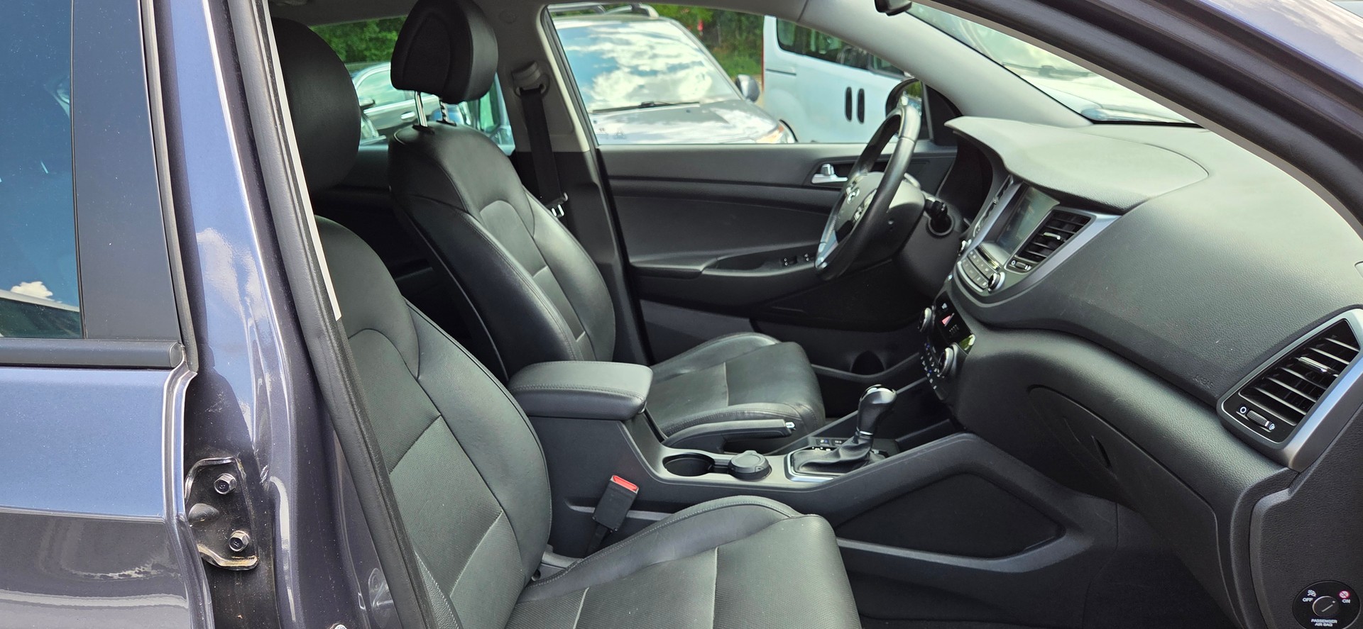 HYUNDAI Tucson 2.0 CRDI Vertex 4WD Automatic-image-1