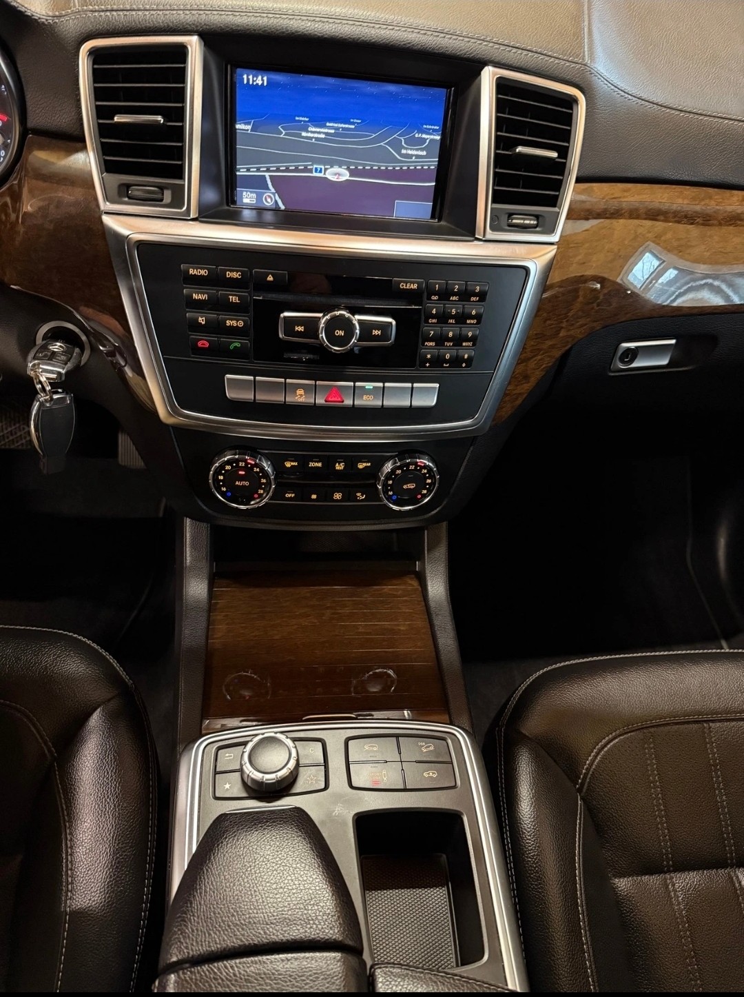 MERCEDES-BENZ GL 350 BlueTEC 4Matic 7G-TRONIC-image-13