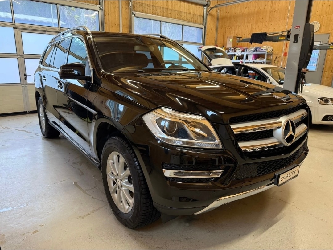 MERCEDES-BENZ GL 350 BlueTEC 4Matic 7G-TRONIC-showroom-element-2