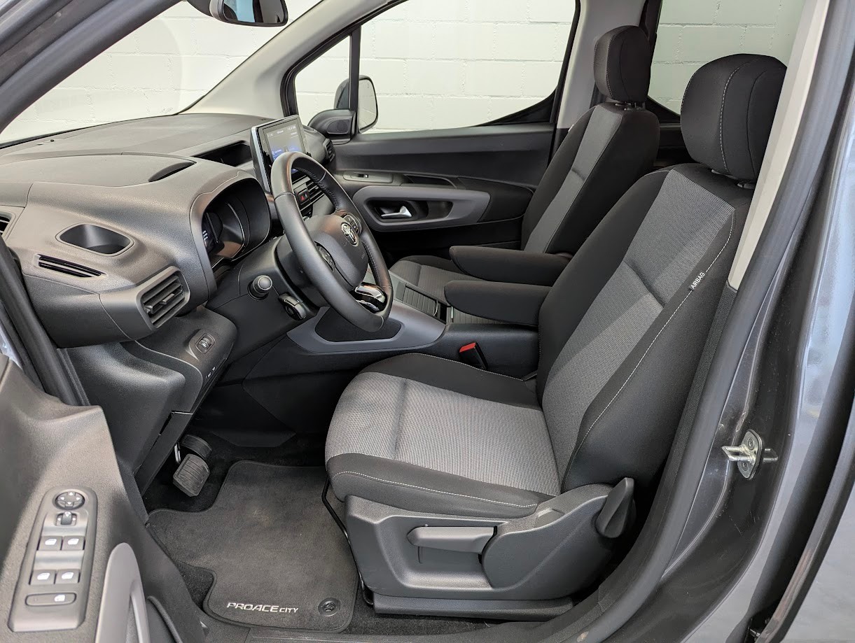 TOYOTA Proace City Verso L1 50kWh Trend*BIS ZU 284KM WLTP-REICHWEITE 10J GAR STANDHEIZUNG NAVI CAM ASSISTS*-showroom-element-2