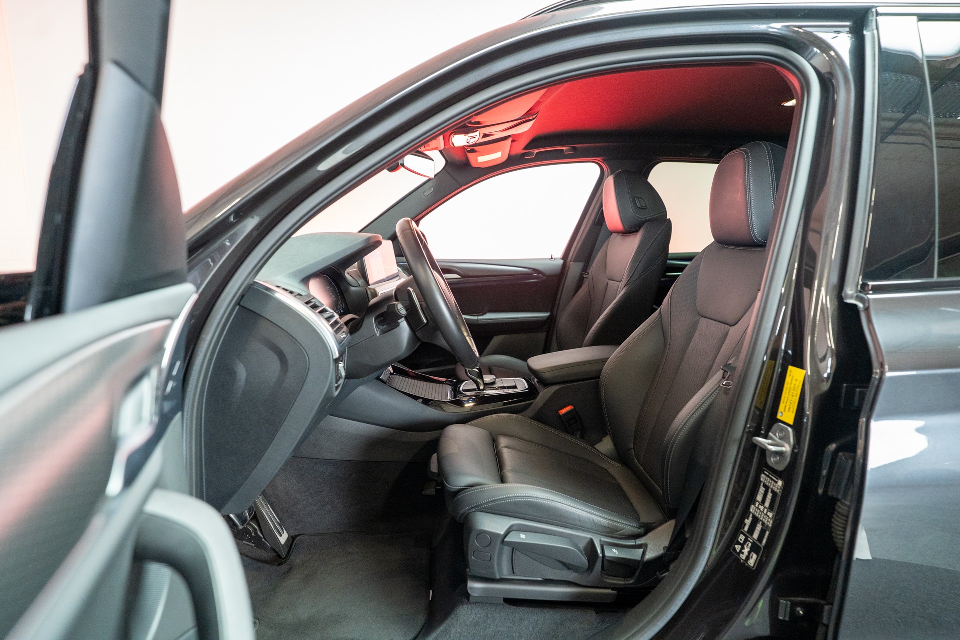BMW X3 20i xDrive SAG M Sport / AHK / 360°Kamera / el.Heckklappe-image-9