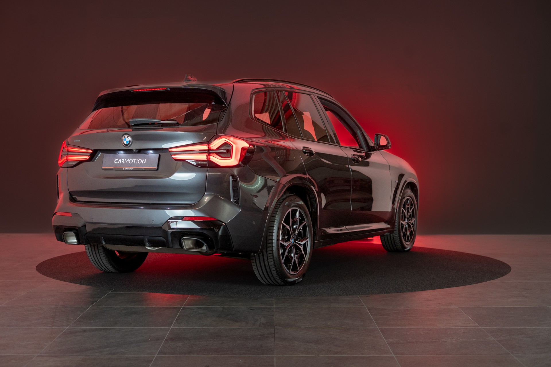 BMW X3 20i xDrive SAG M Sport / AHK / 360°Kamera / el.Heckklappe-showroom-element-3
