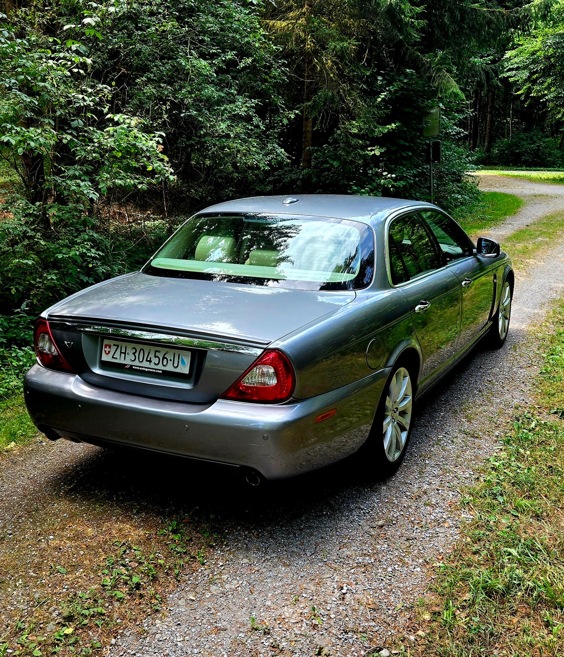 JAGUAR XJ8 3.5 V8 Executive-image-3