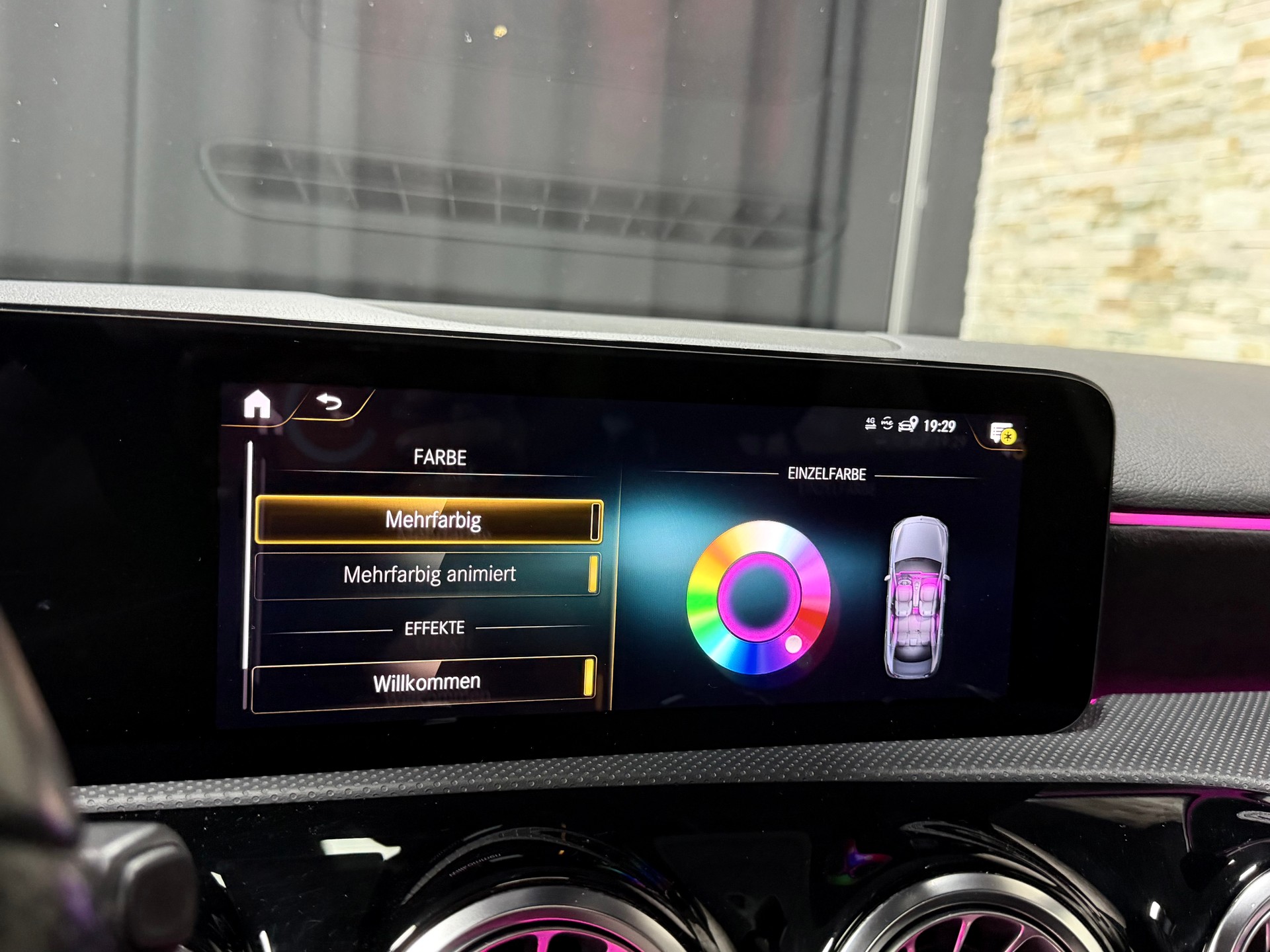 MERCEDES-BENZ A 220 AMG Line 7G-DCT 4Matic-image-16