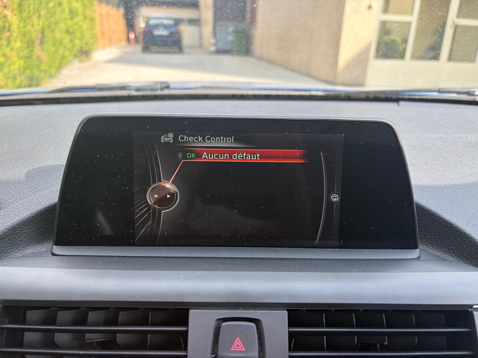 BMW 120d xDrive M Sport Steptronic - Expertisé du jour - Service du jour - Caméra de recul-image-26