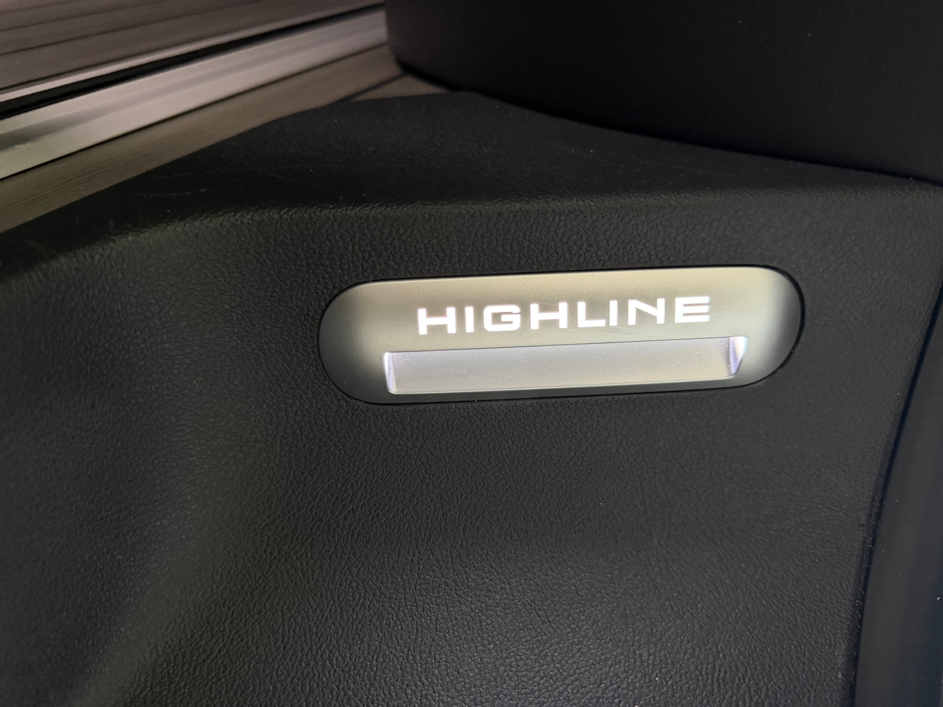 VW T6.1 Multivan 2.0 Bi-TDI Highline 4Motion DSG-image-14