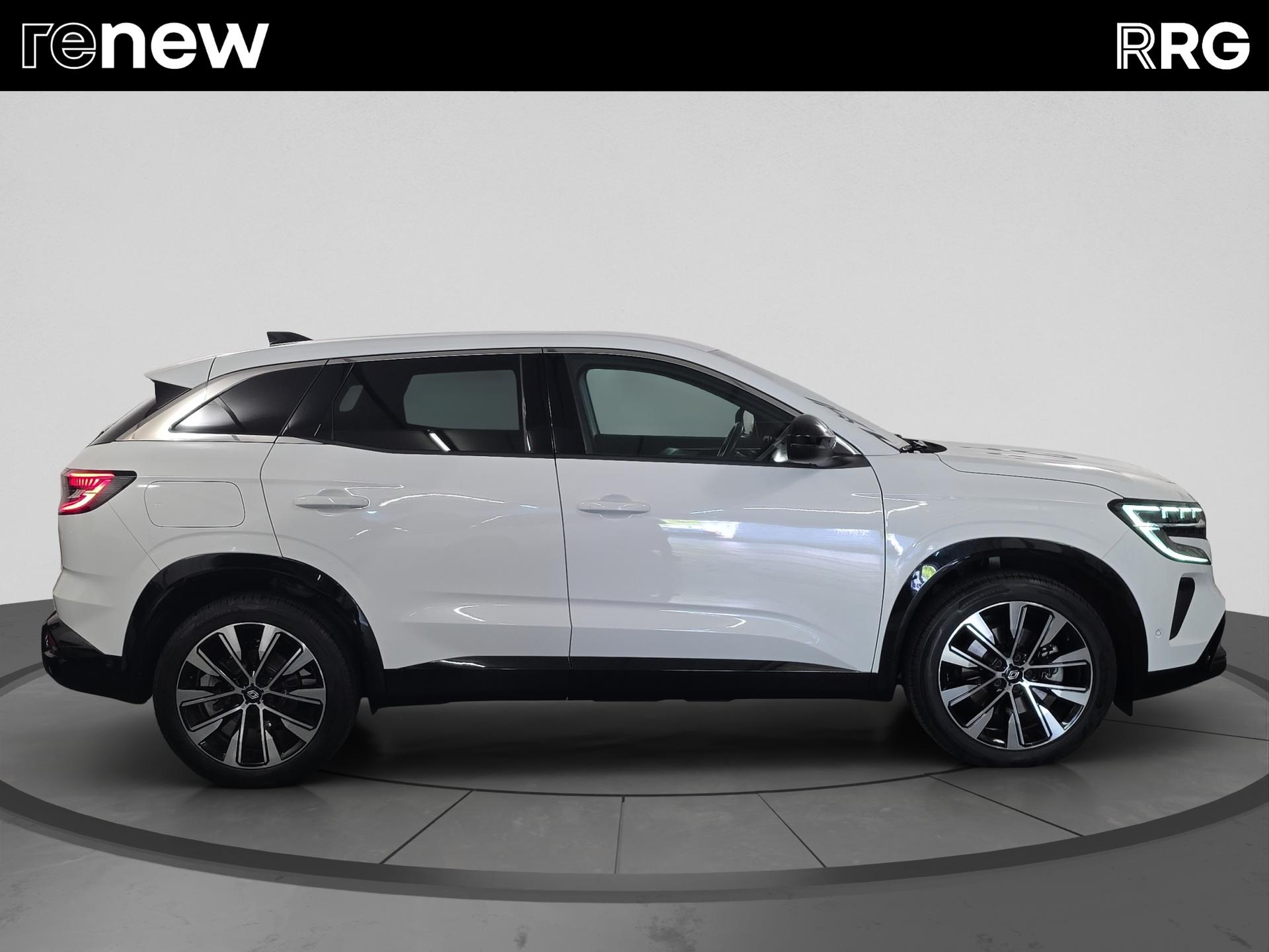 RENAULT Austral 1.2 HEV 200 Techno A-showroom-element-1