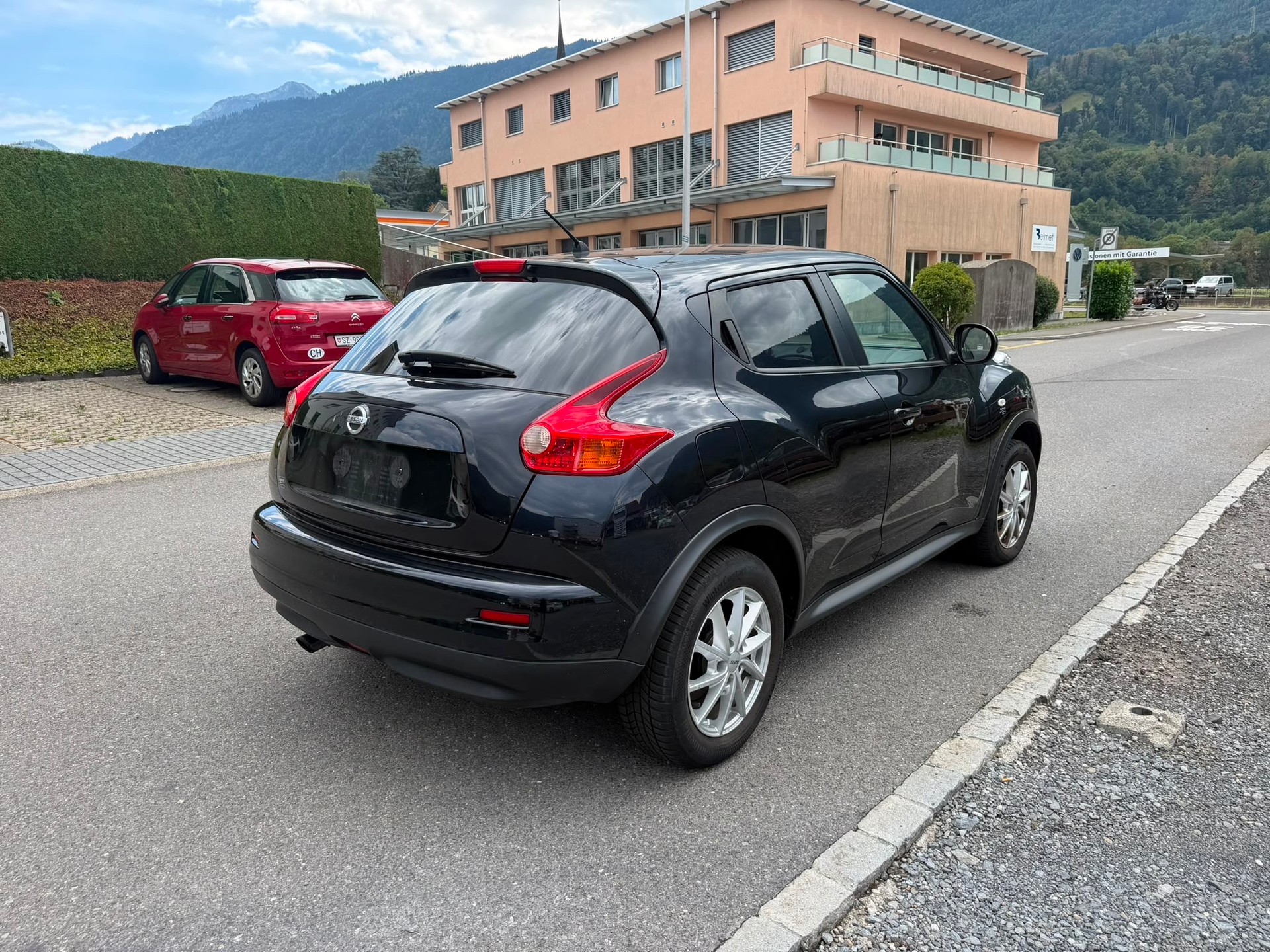 NISSAN Juke 1.6 DIG-T tekna 4x4 Xtronic M-CVT-showroom-element-3