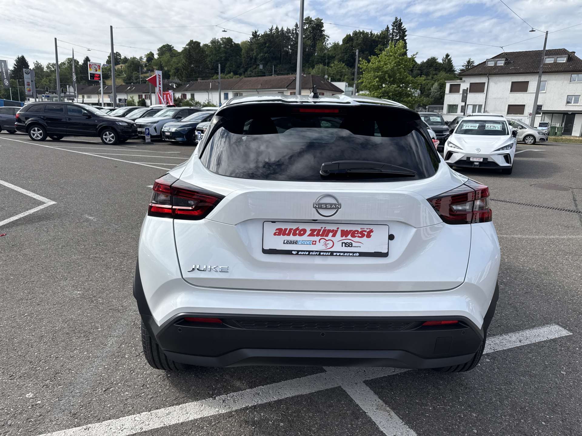 NISSAN Juke 1.0 DIG-T N-Connecta DCT-Automat-image-14