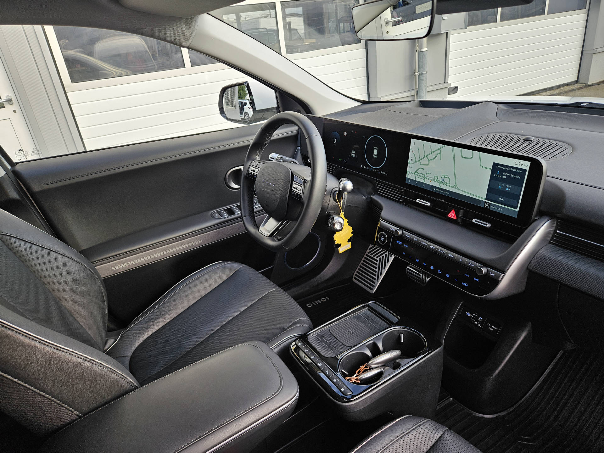 HYUNDAI Ioniq 5 84 kWh Amplia* Werksgarantie 5 Jahre ohne Kilometerbegrenzung * CH-Fahrzeug *-image-15