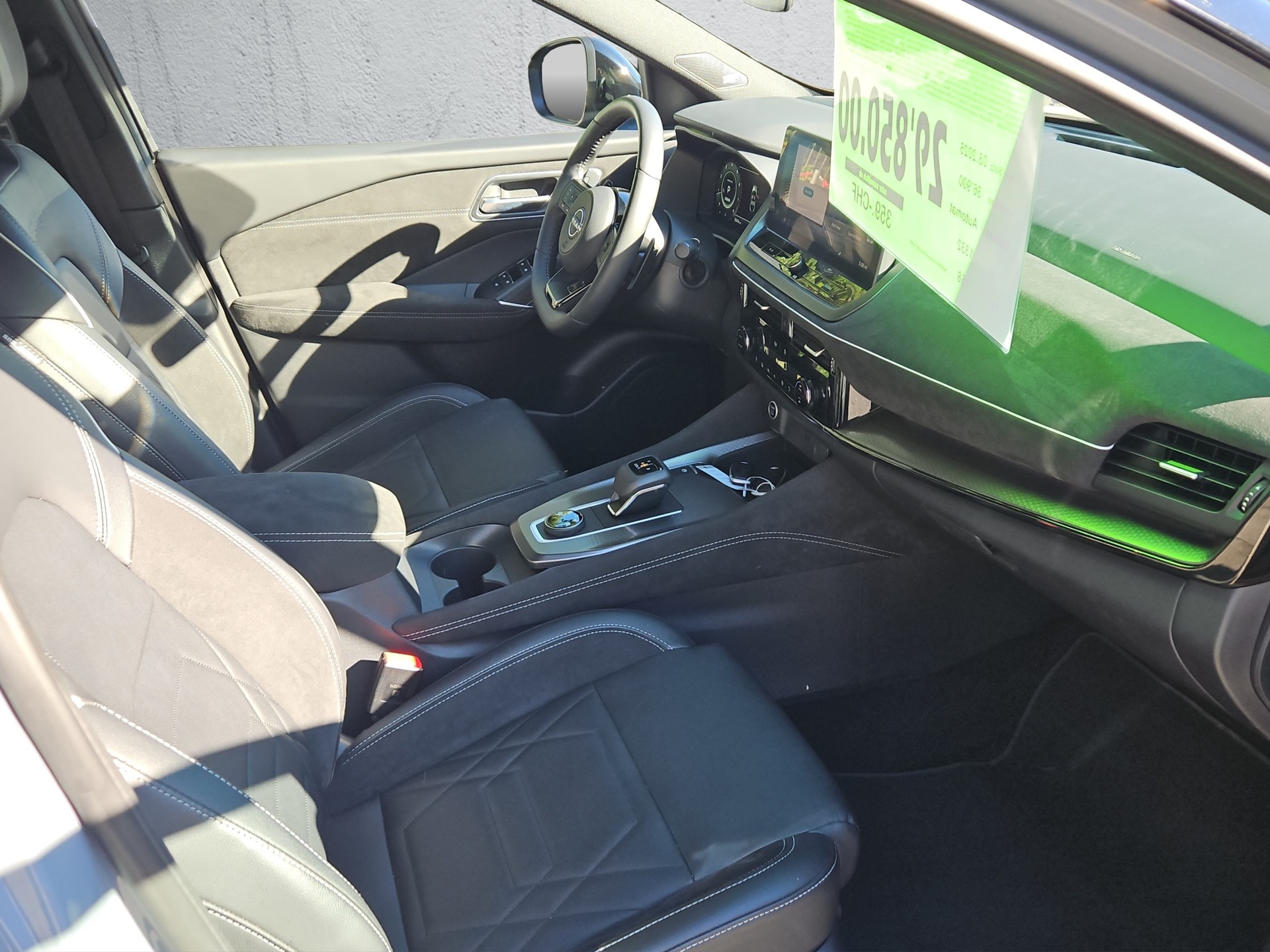 NISSAN Qashqai 1.3MHEV N-Design 4x4-showroom-element-3