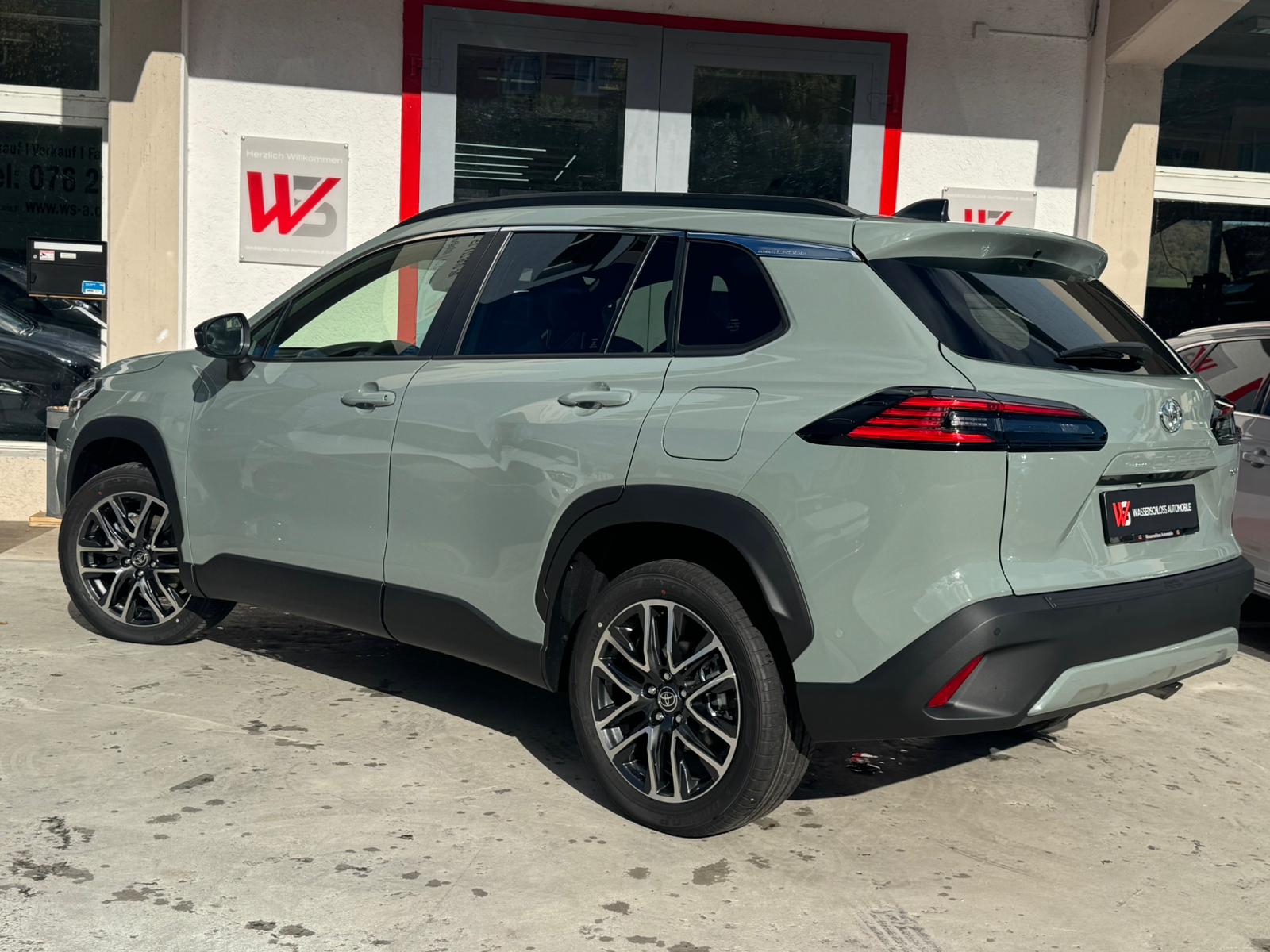 TOYOTA Corolla Cross 2.0 4WD Premium e-CVT 💥-image-4