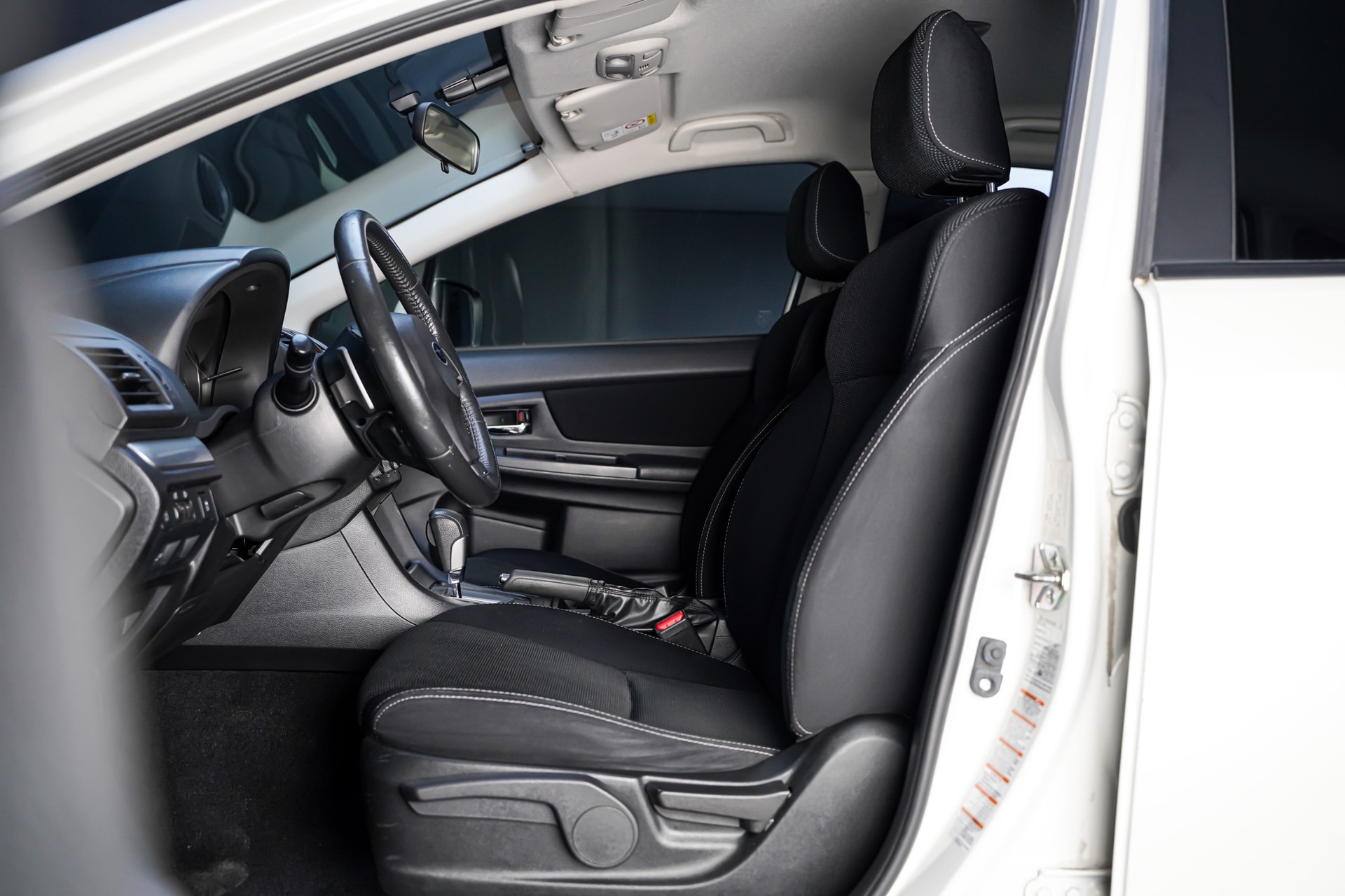 SUBARU XV 2.0 Swiss Two AWD CVT-image-10