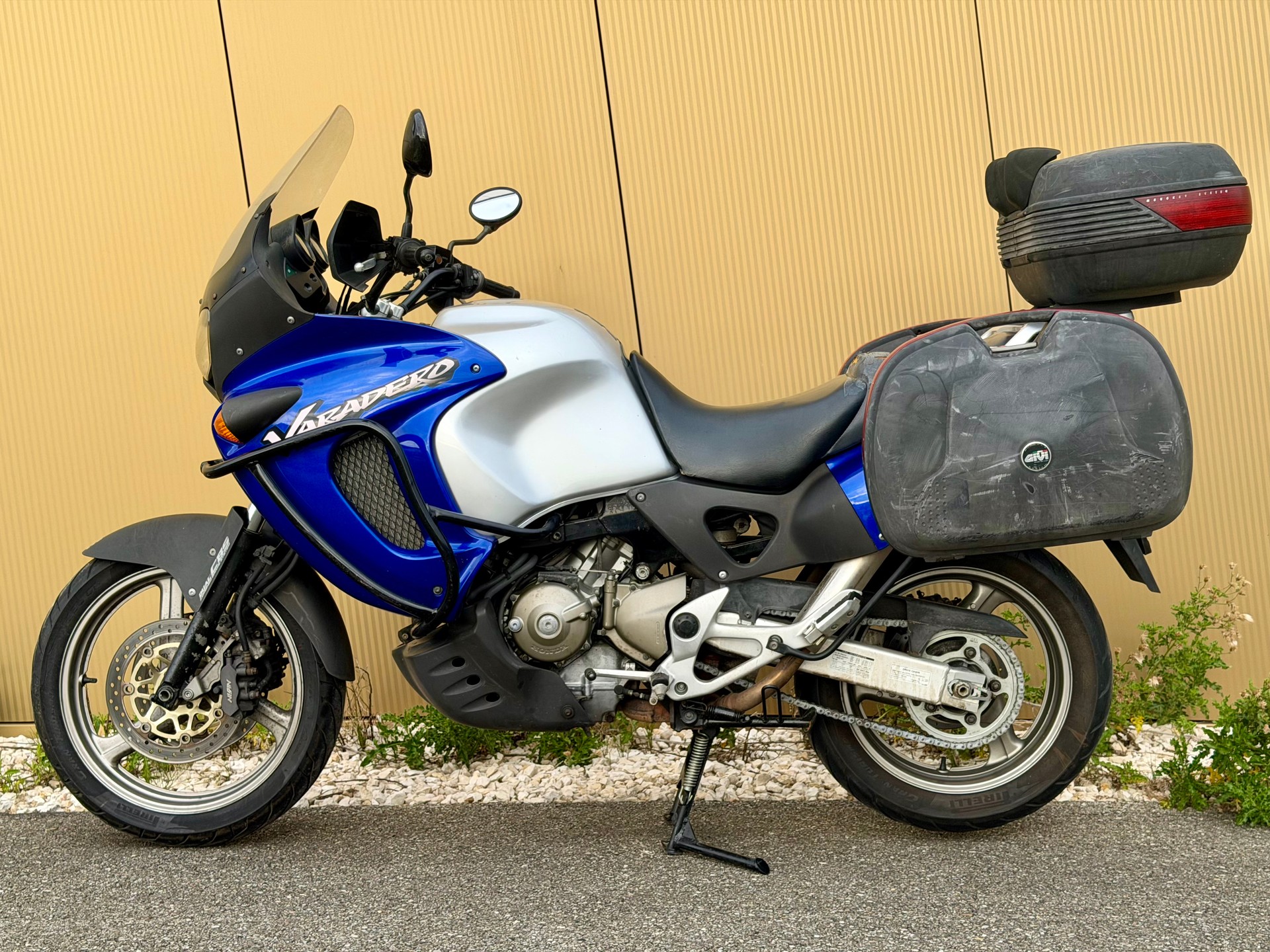 HONDA XL 1000 V Varadero-image-10