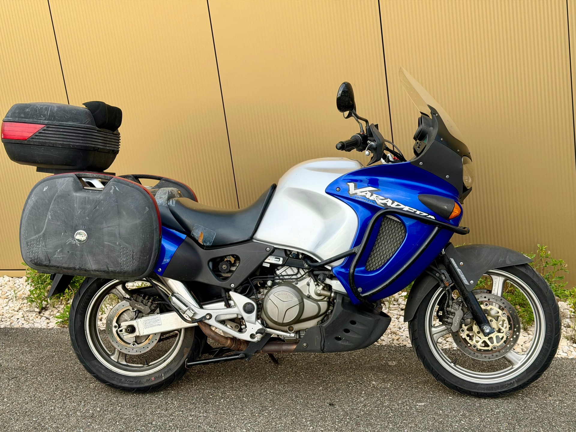 HONDA XL 1000 V Varadero-image-3