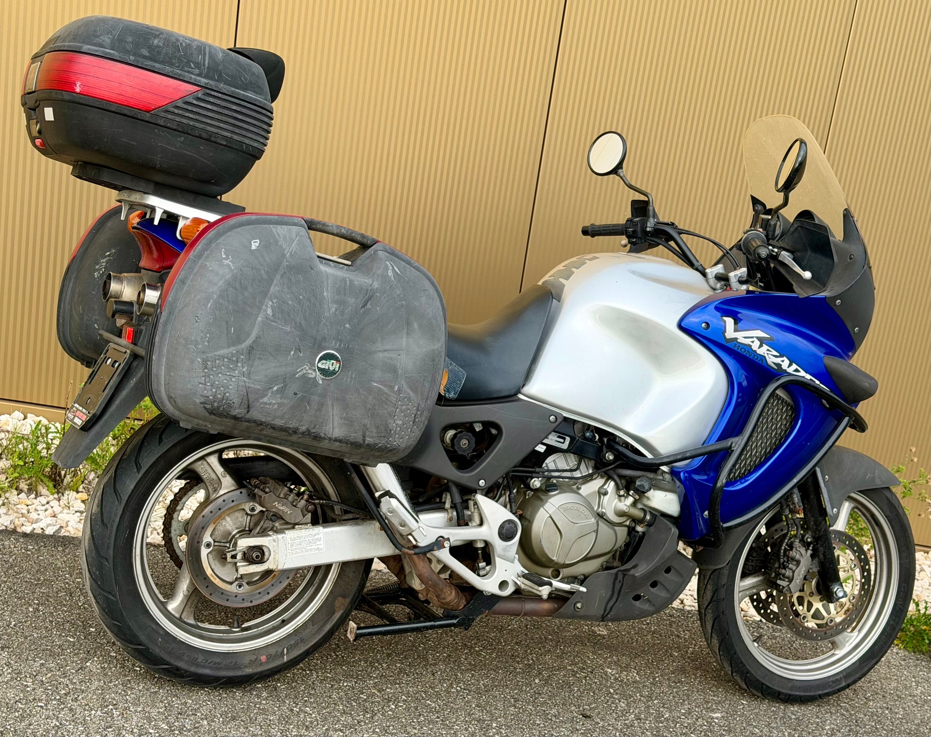 HONDA XL 1000 V Varadero-image-4