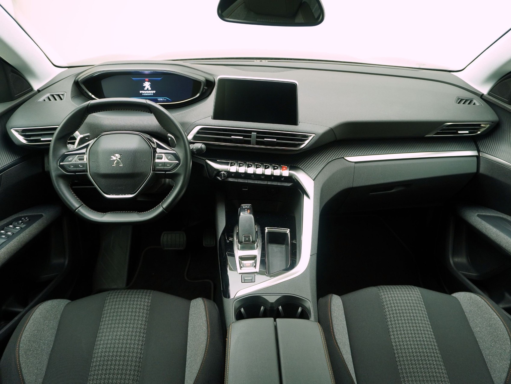 PEUGEOT 5008 1.5 BlueHDi Business Line-image-11