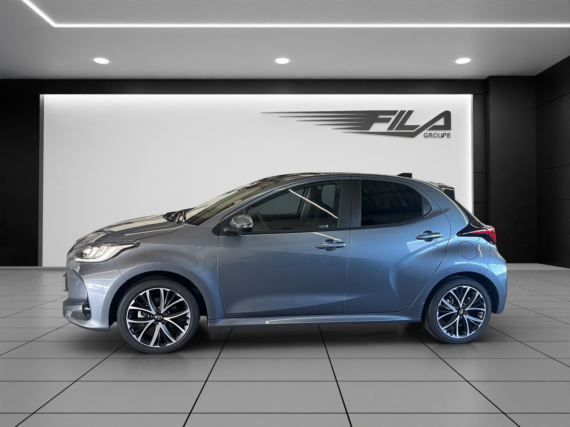 TOYOTA YARIS 1.5 VVT-i HSD Trend-showroom-element-3