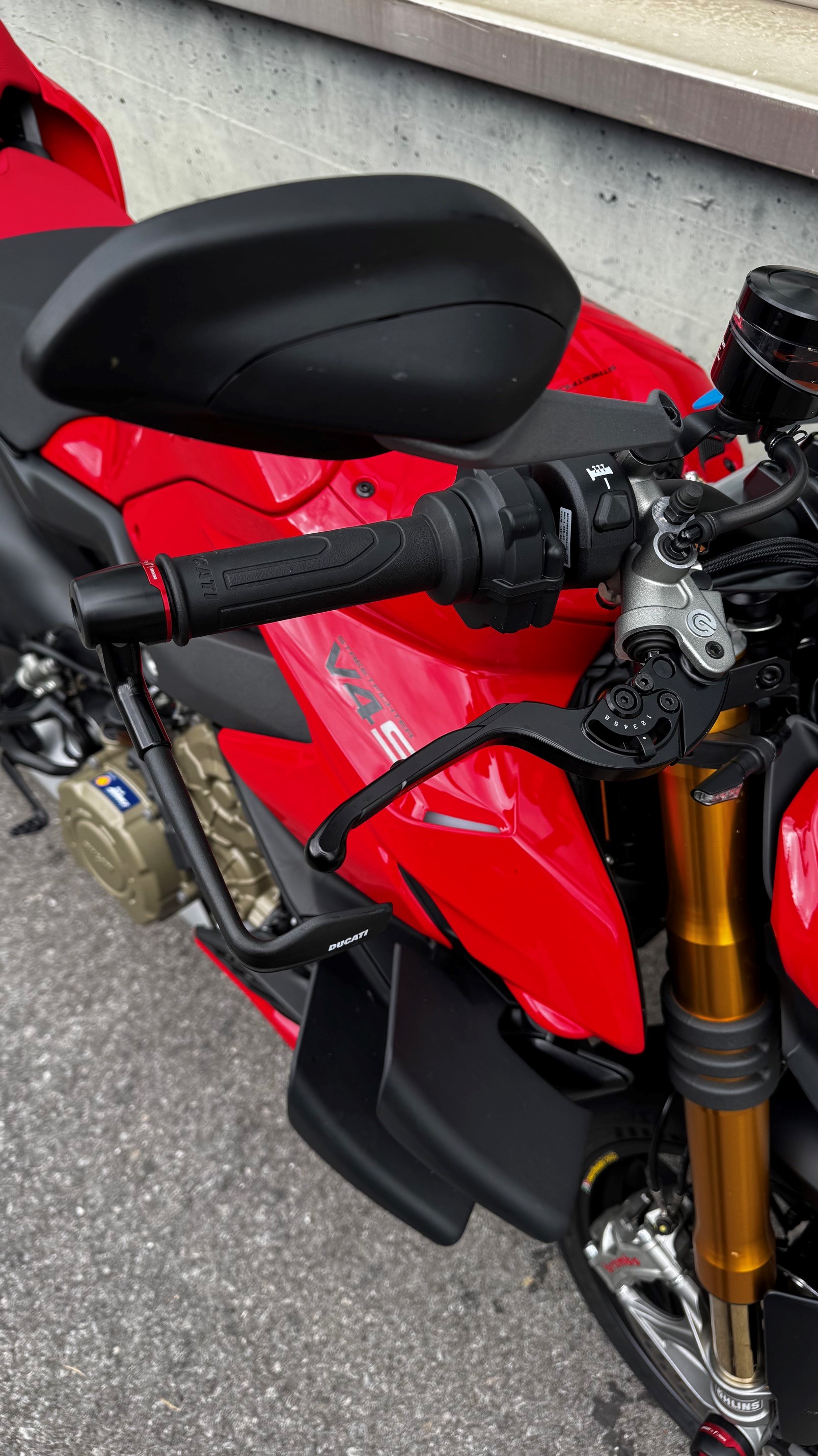 DUCATI Streetfighter V4 S-image-6