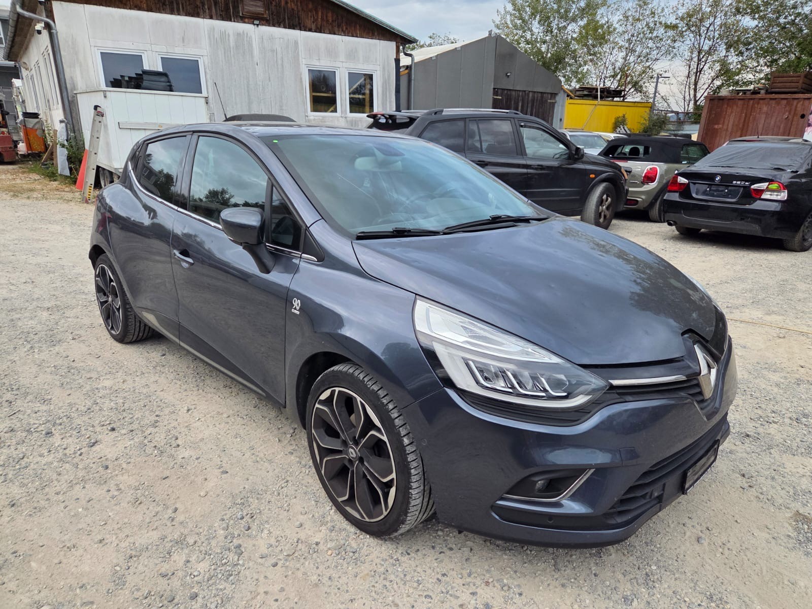 RENAULT Clio 1.2 16V T Swiss Edition EDC-image-1