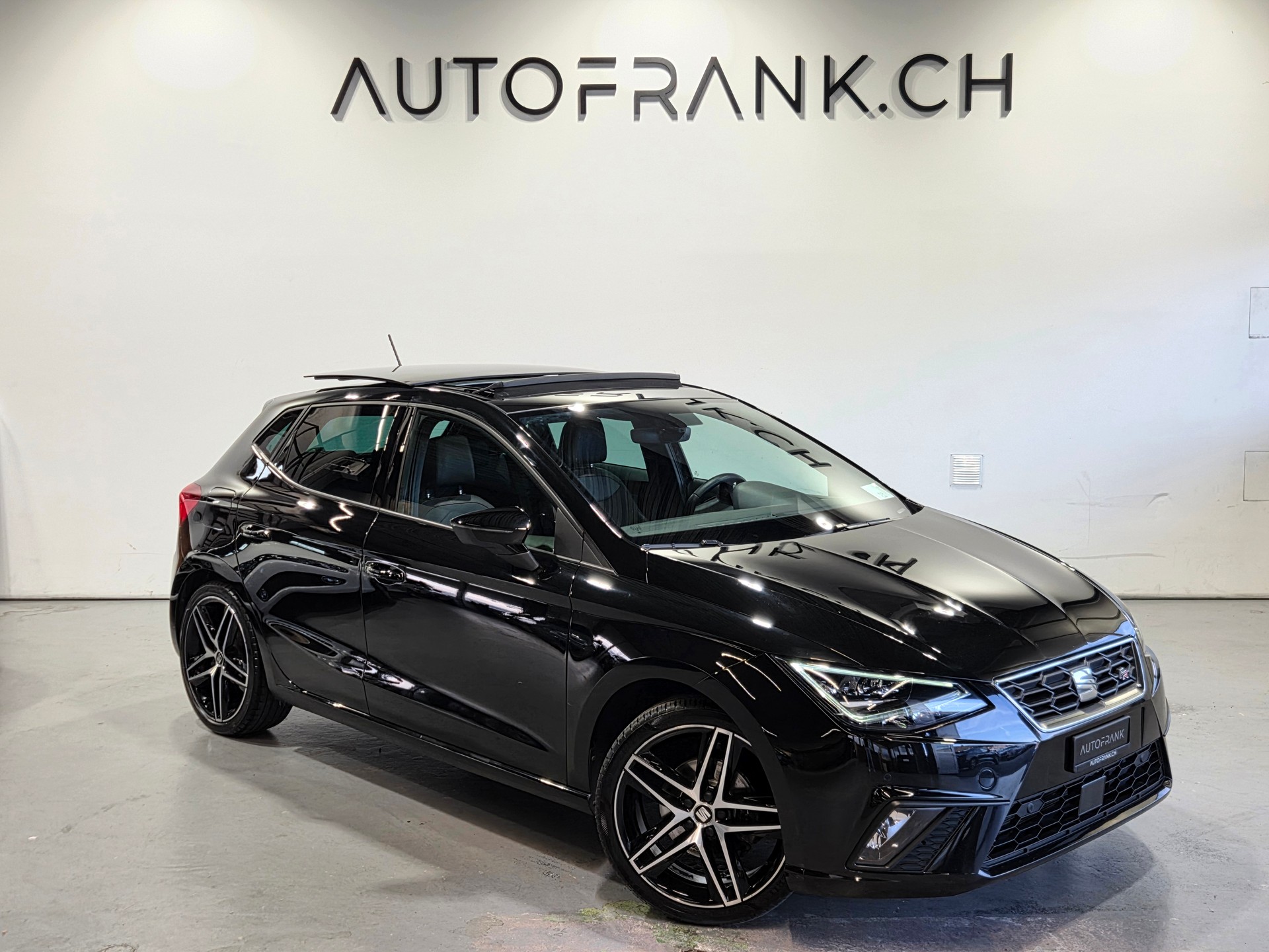 SEAT Ibiza 1.0 TSI 115 FR DSG-showroom-element-2