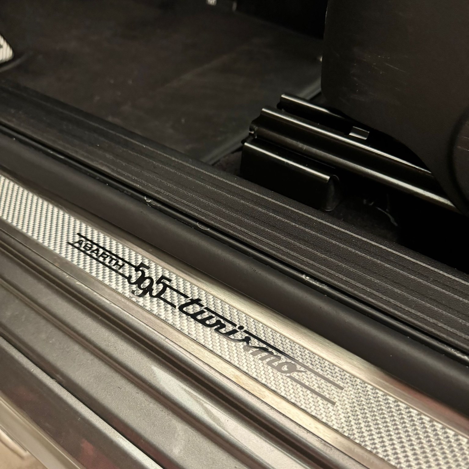 FIAT 595C 1.4 16V Turbo Abarth Turismo Dualogic-image-9