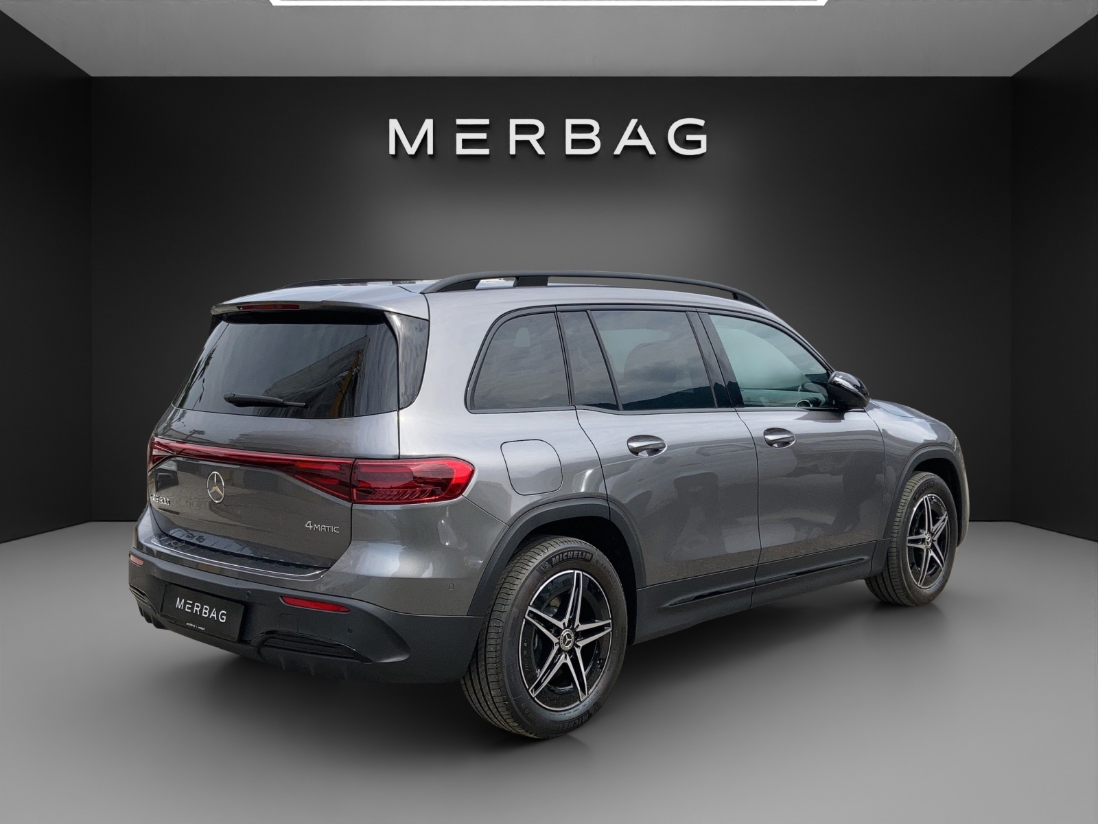 MERCEDES-BENZ EQB 300 AMG Line 4Matic-image-5